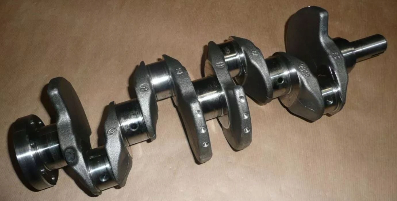 WAŁ KORBOWY RENAULT 1.5DCI 122011649R Producent części Renault OE