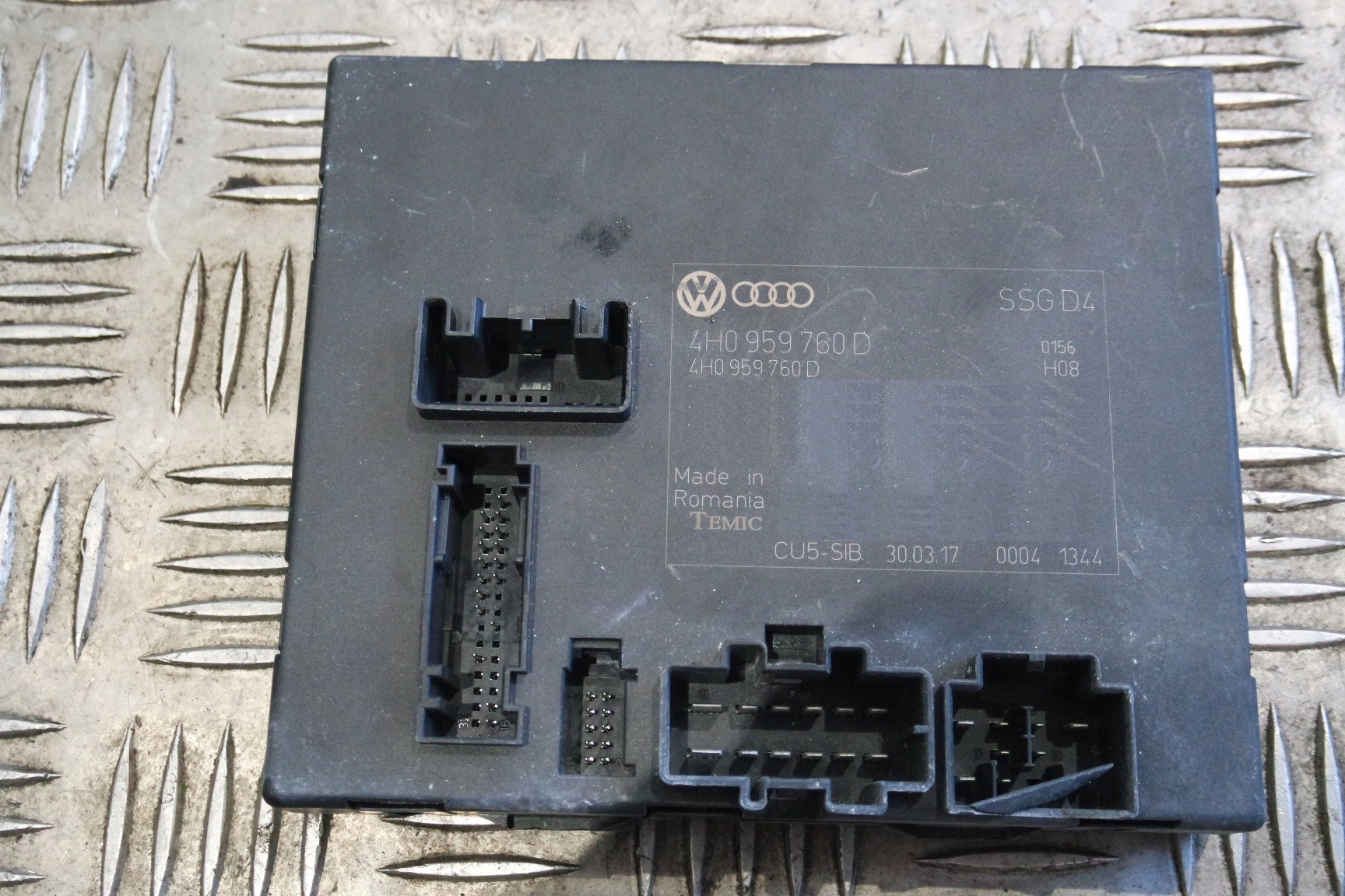 МОДУЛЬ ДРАЙВЕРА СИДЕНЬЯ VW TOUAREG 4H0959760D