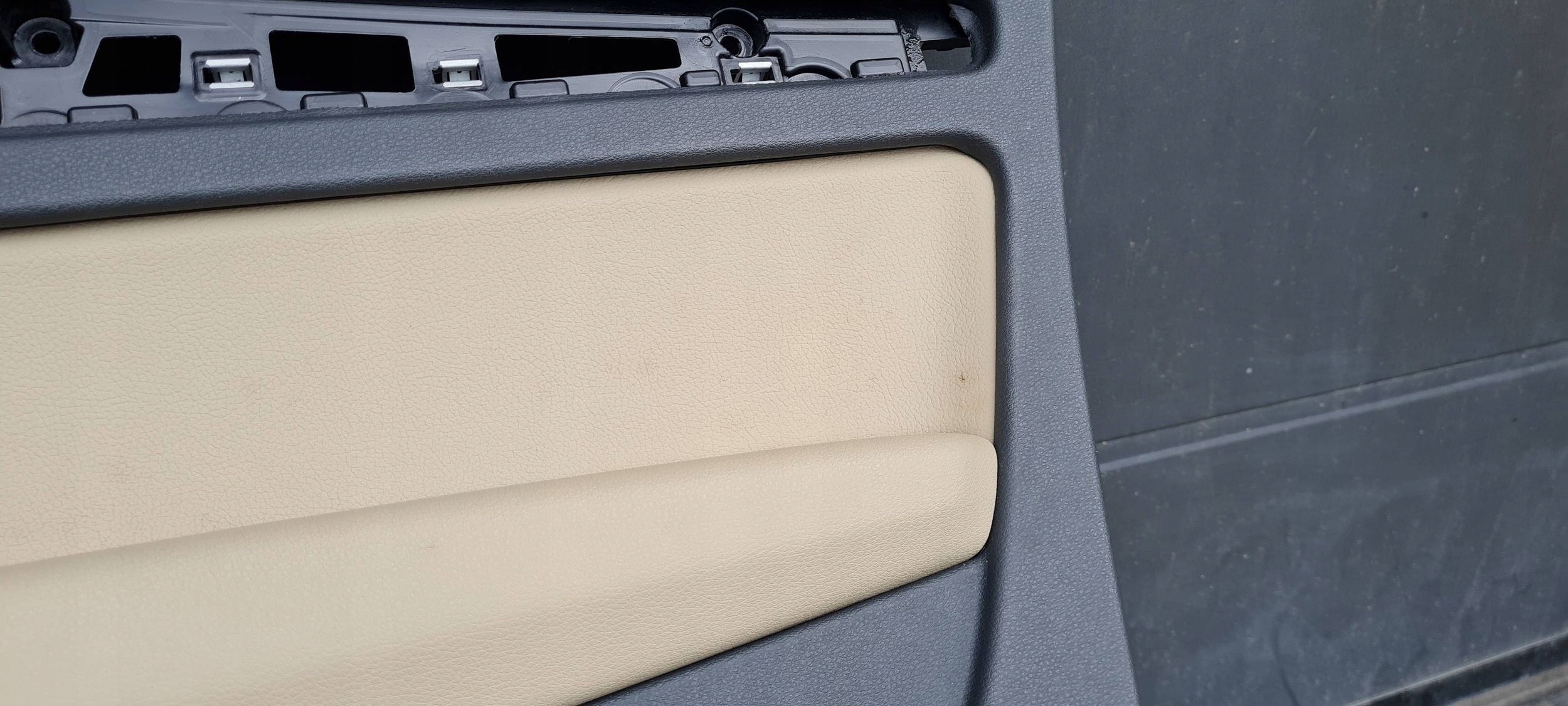 Q5 80A side upholstery door right front ATLASBEIGE GRANITGRAU 80A867104B