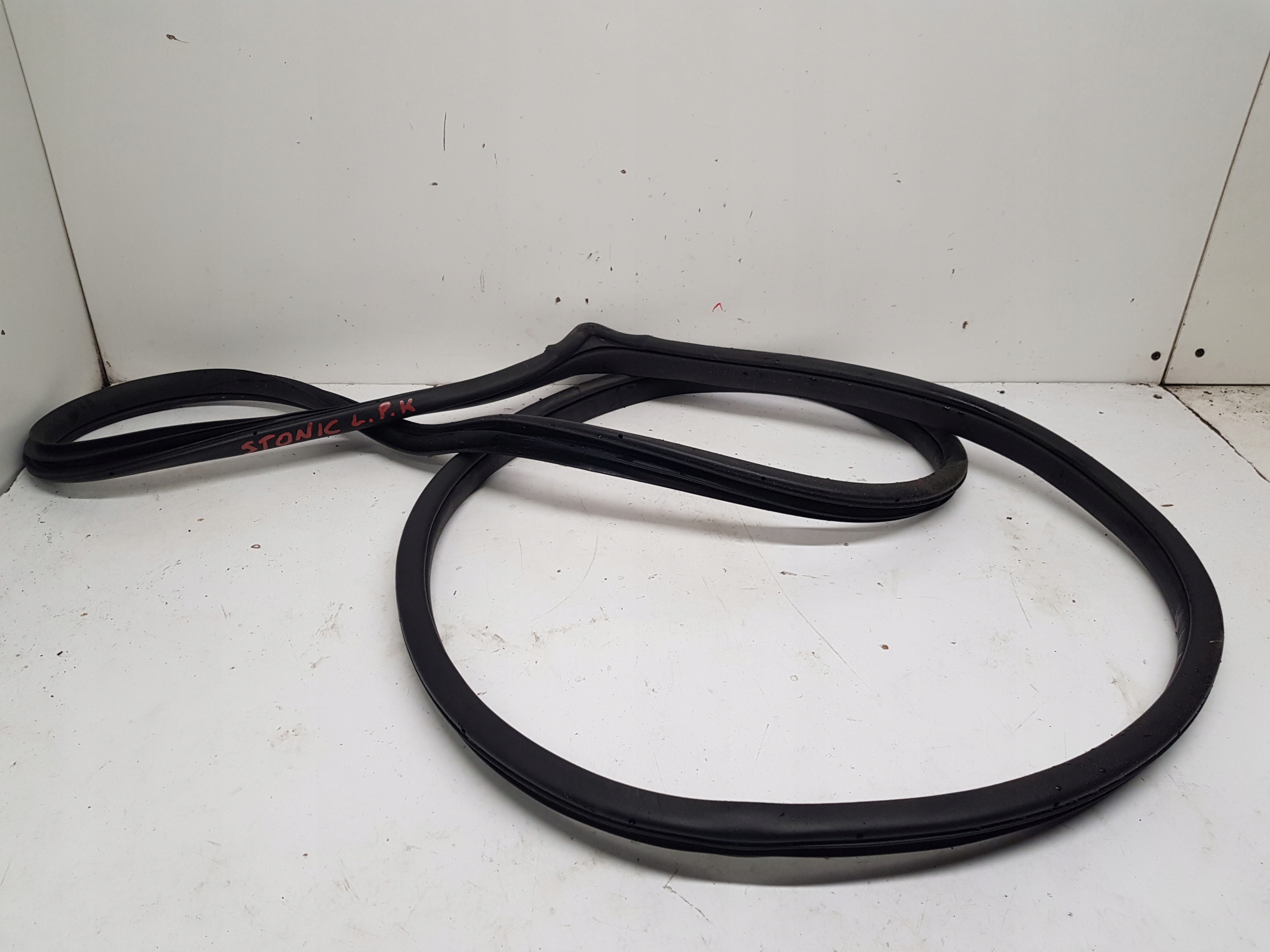KIA STONIC gasket bodywork left front 2019R