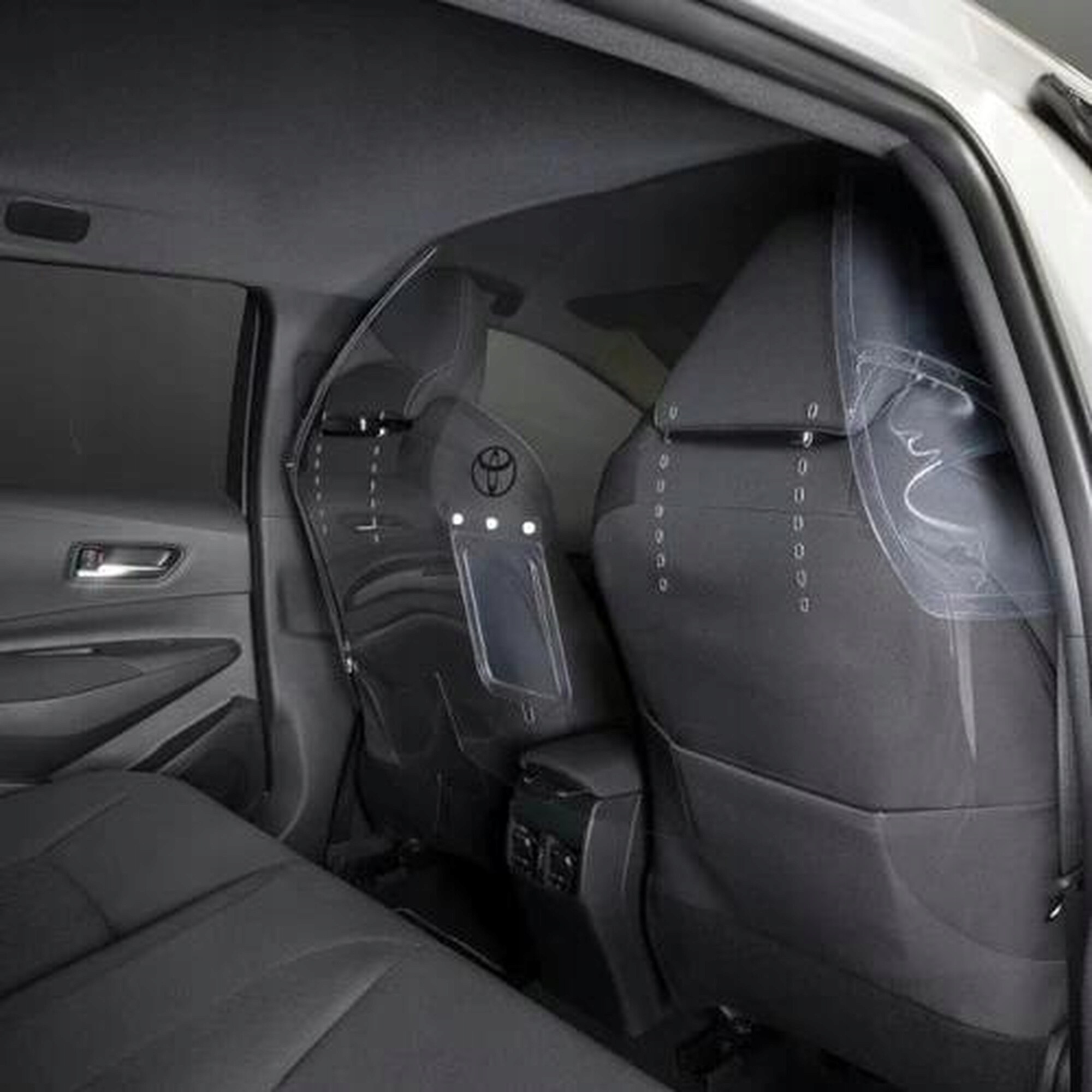 Toyota Prius Rav4 Ochranný panel na prepravu osôb PW710-47001 Oe