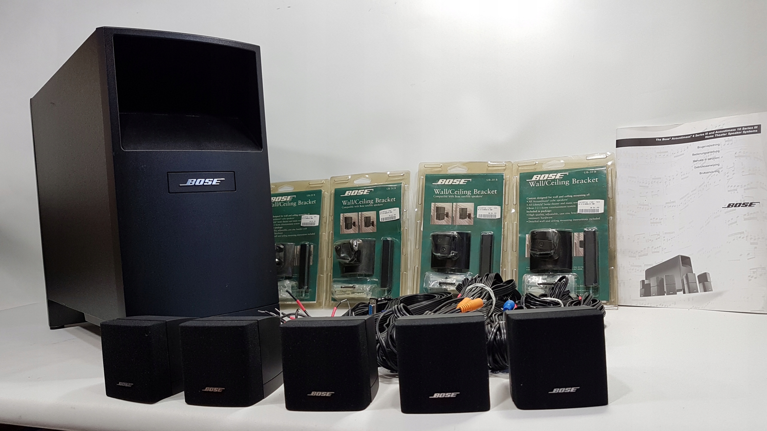 BOSE ACOUSTIMASS 6Ⅲ  ENT SYSTEM BOSE ACOUSTIMASS 6 SERIES III / ZESTAW DO AMPLITUNERÓW