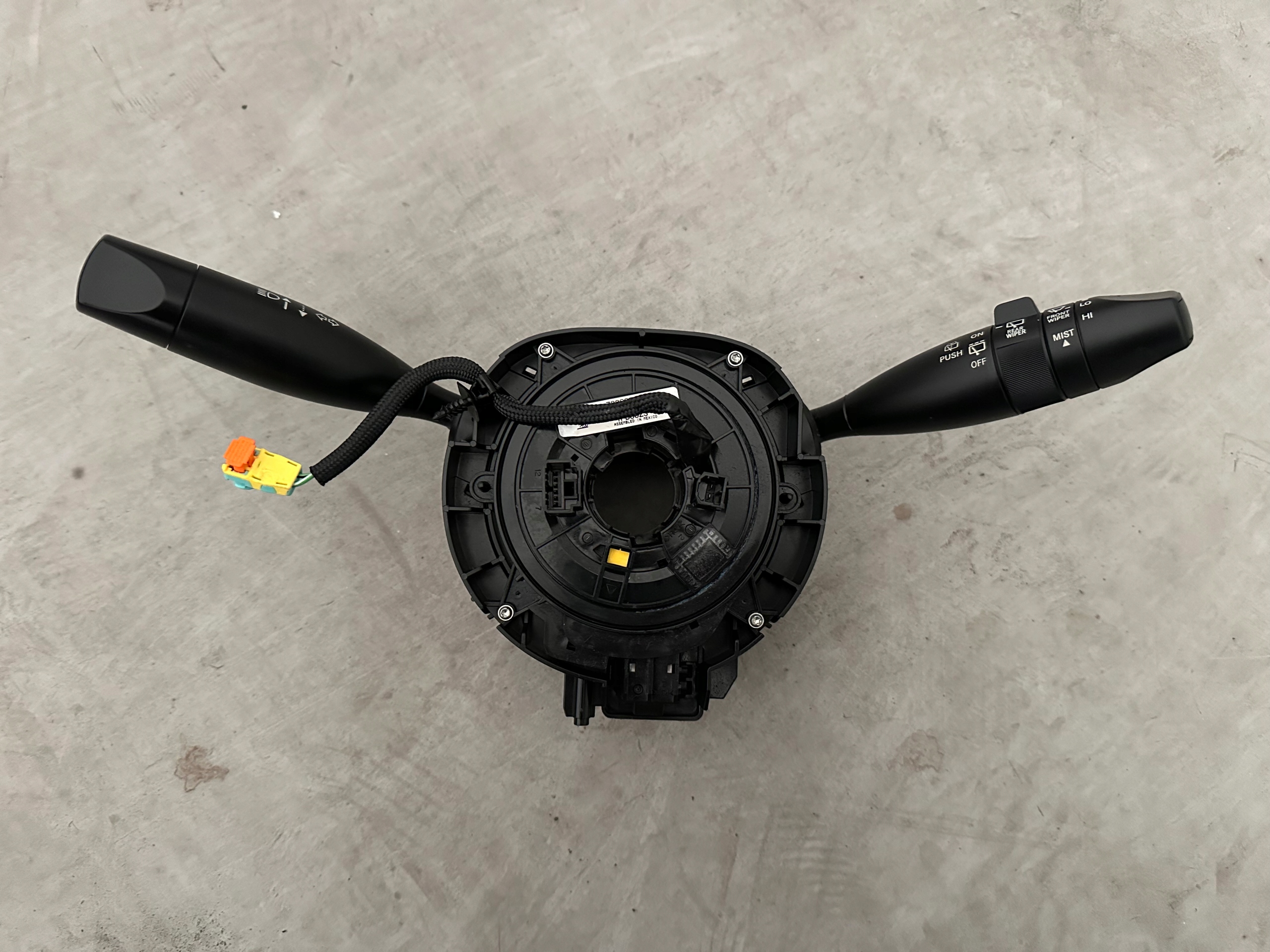 JEEP CHEROKEE KL steering wheel levers and controls ring control