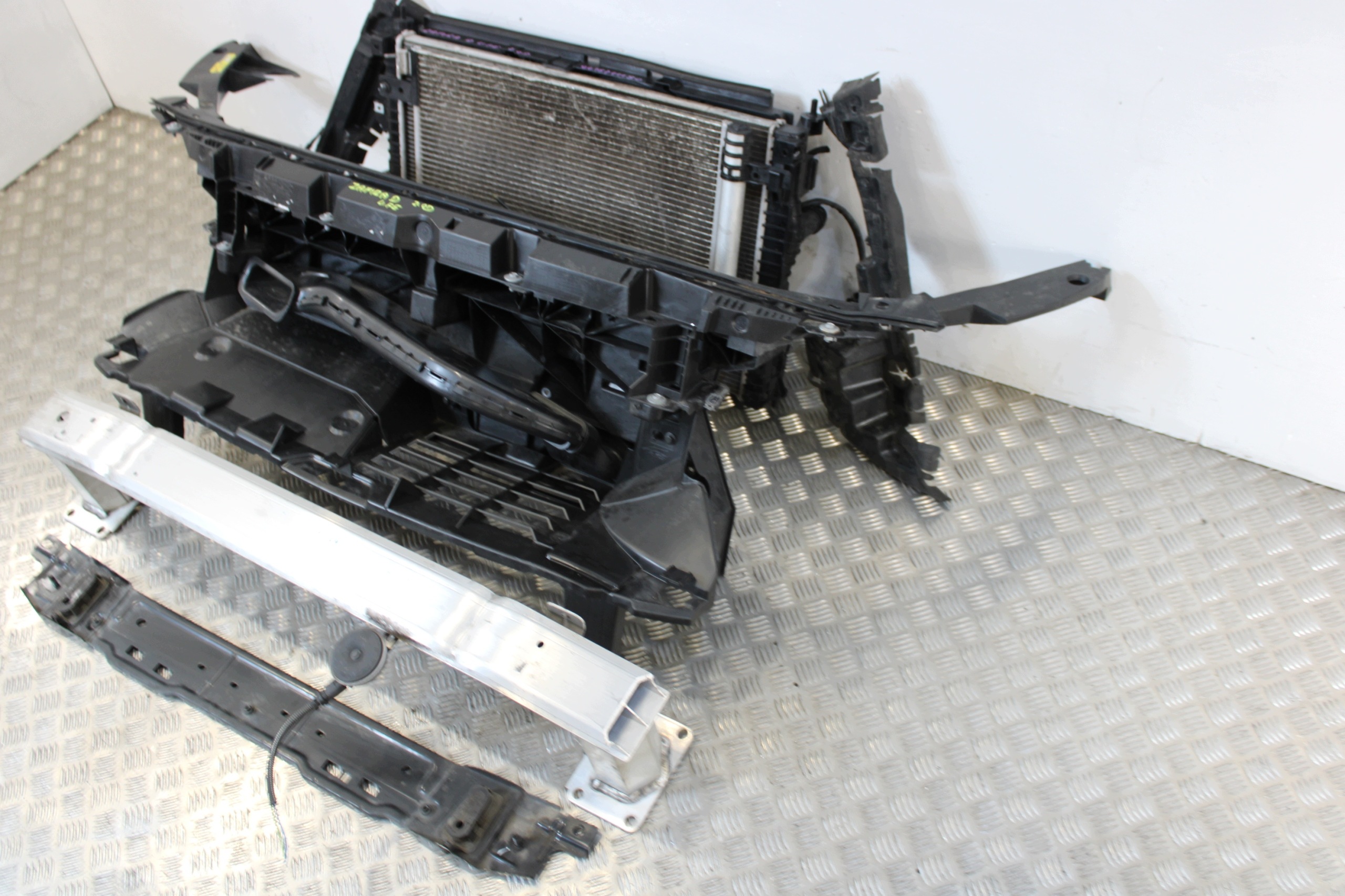 support panel for radiators front pillar radiator OPEL ZAFIRA D LIFE 2,0 CDTI