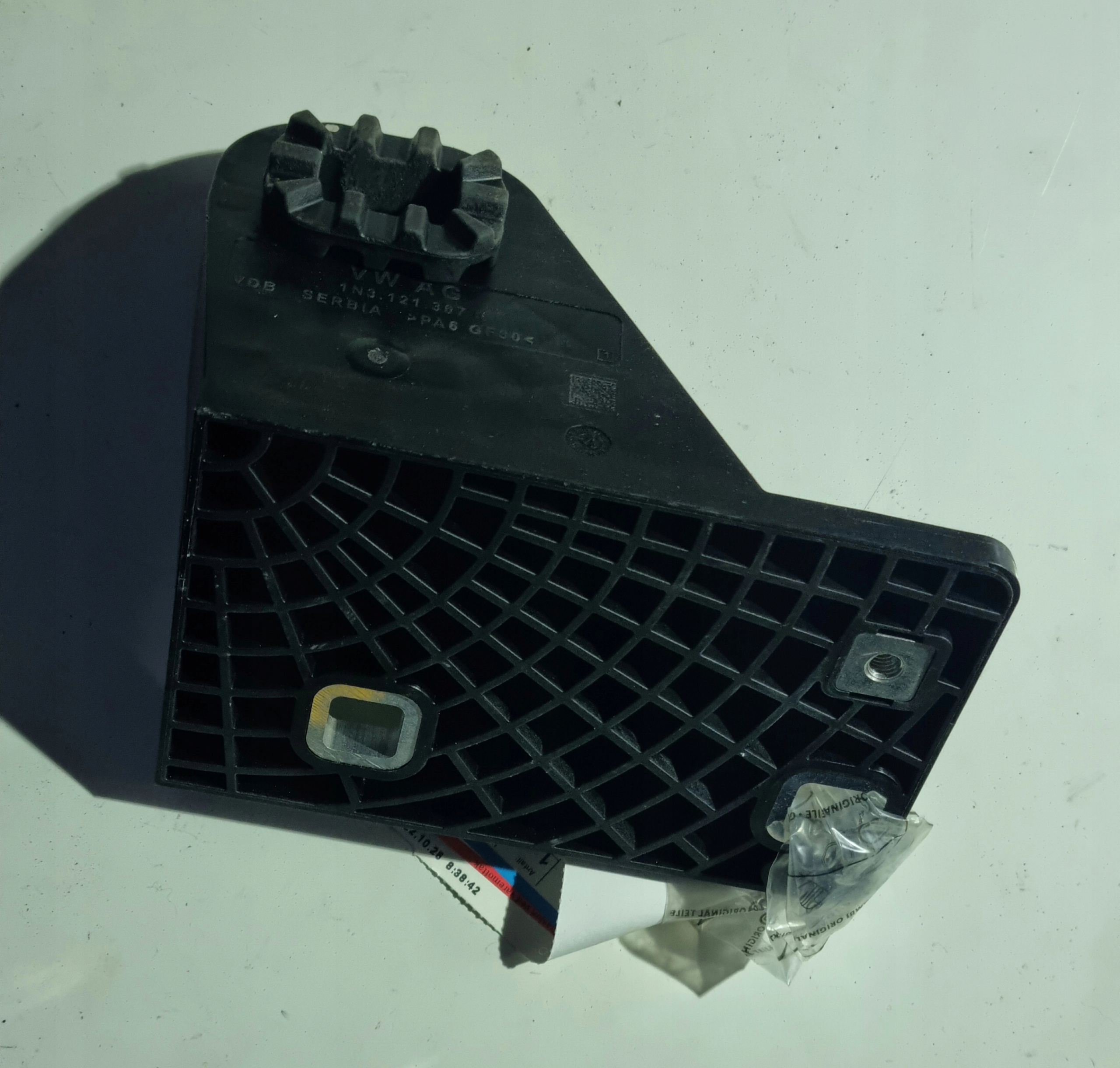 VW ID. BUZZ Poignée Support plaque Radiateur 1N3121367