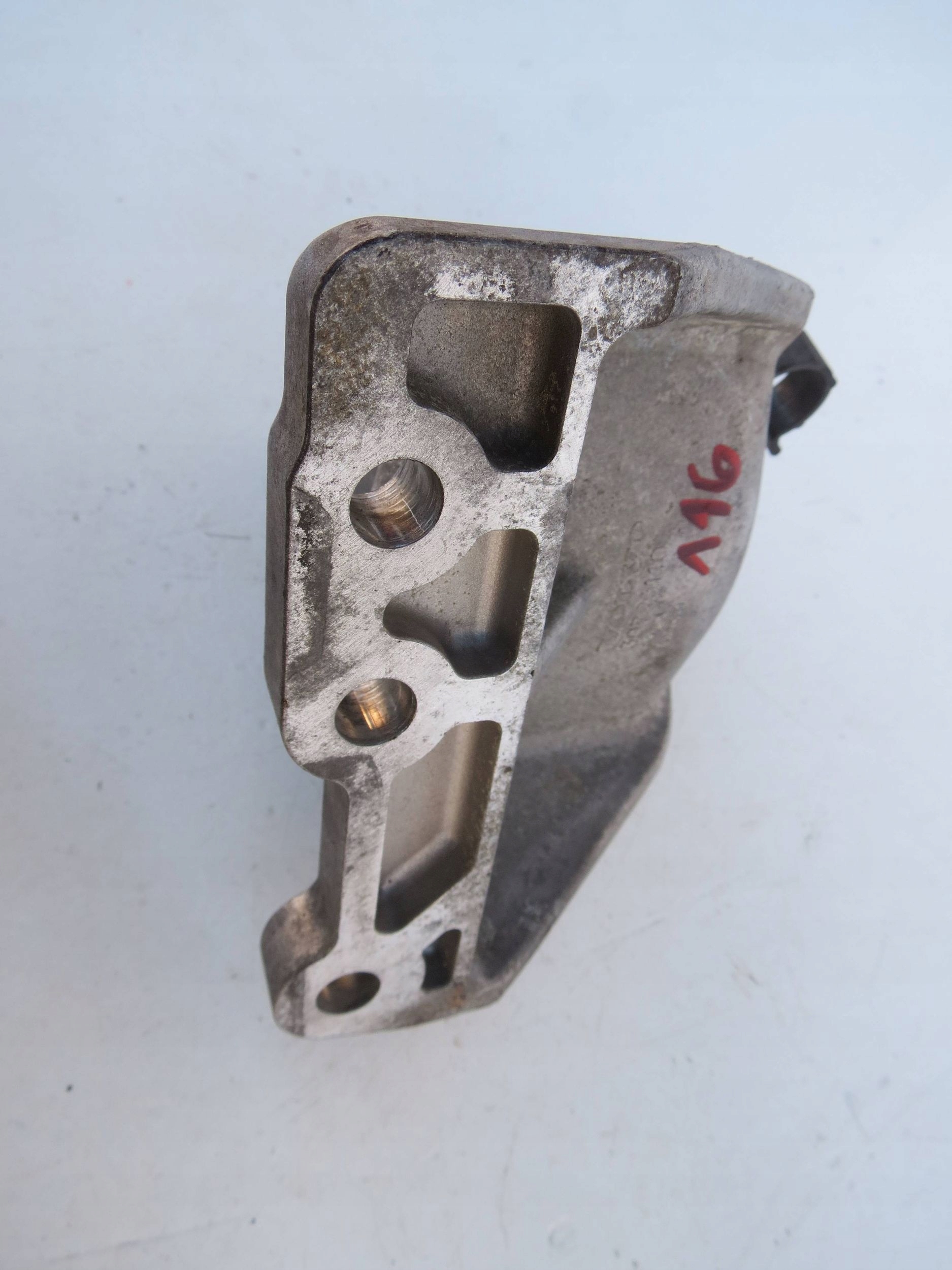 holder engine mount VOLVO S80 II 4.4 V8 30723110
