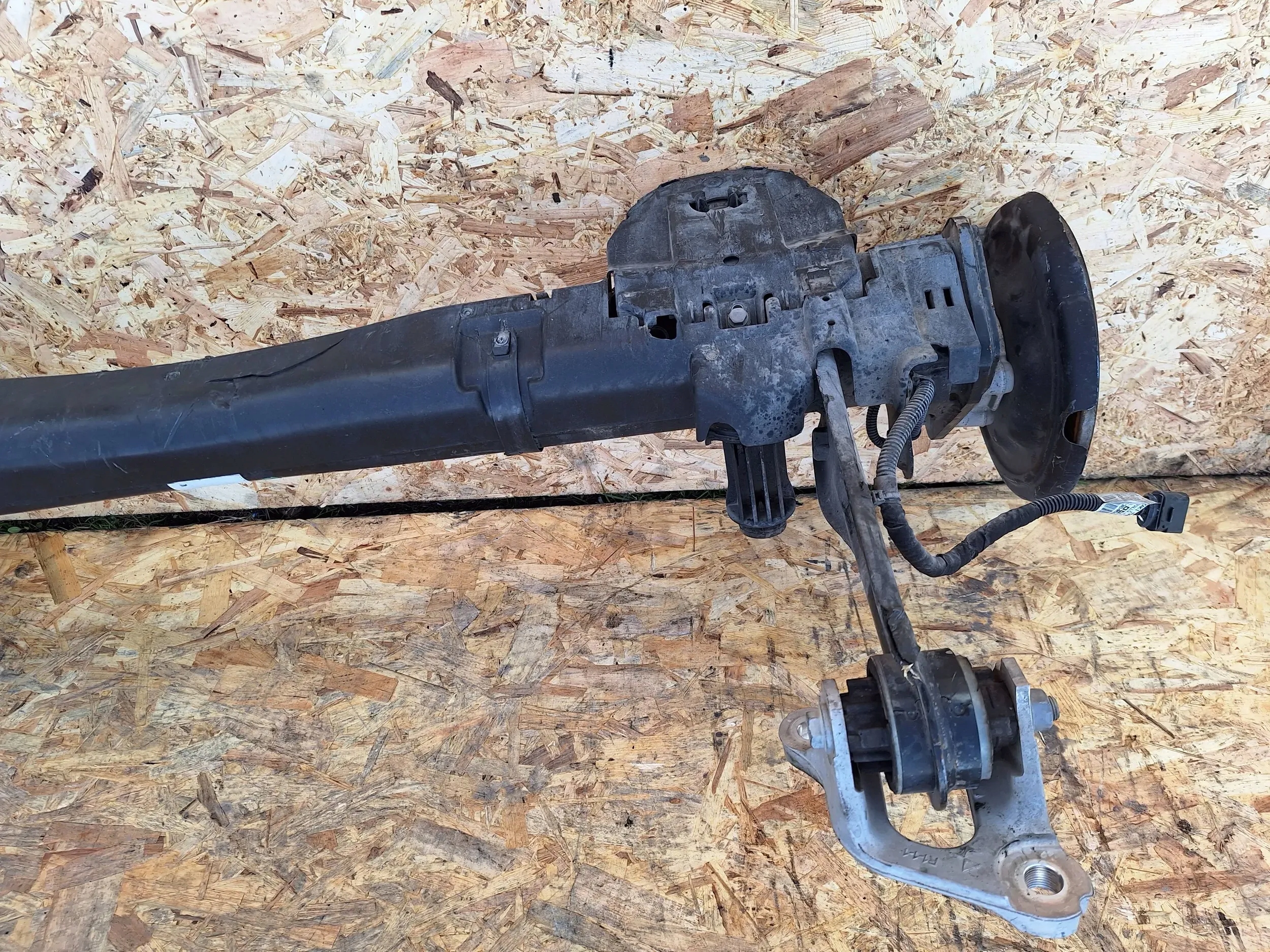 Oś tył Opel Mokka II B Citroen C3 DS3 Elektryk Producent części Opel OE