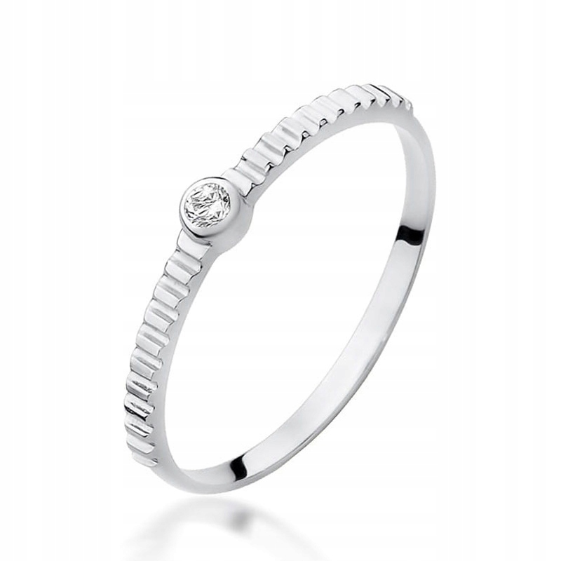 

Pierścionek Z Białego Złota Z Brylantem 0,04ct