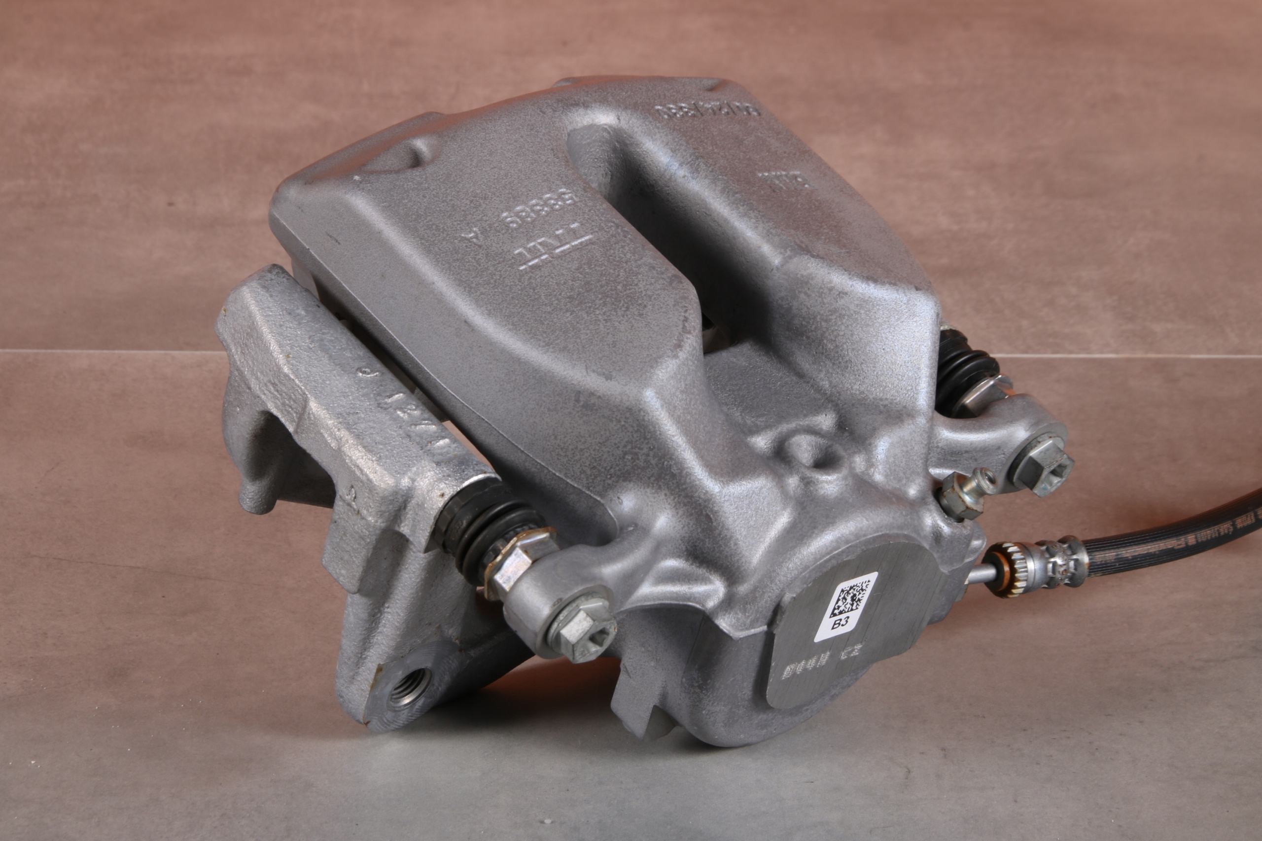 BMW G30 G31 caliper brake left front front 6872799 60/24/330 27 km !!!