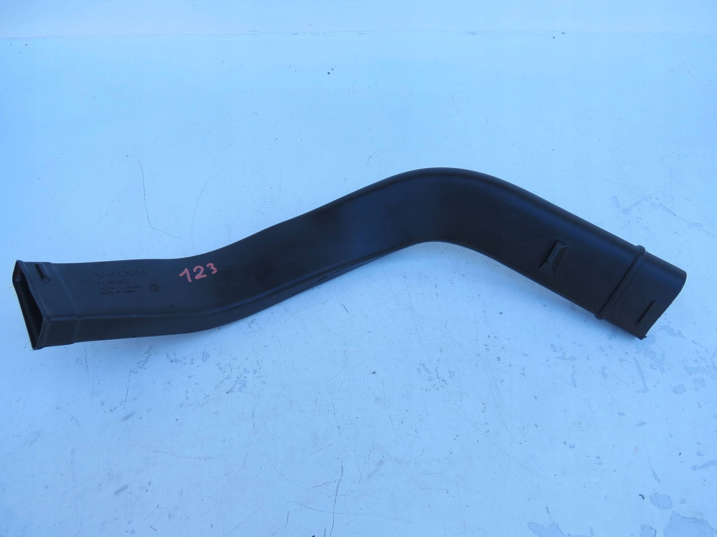 pipe air hose VOLVO XC60 II 31369383