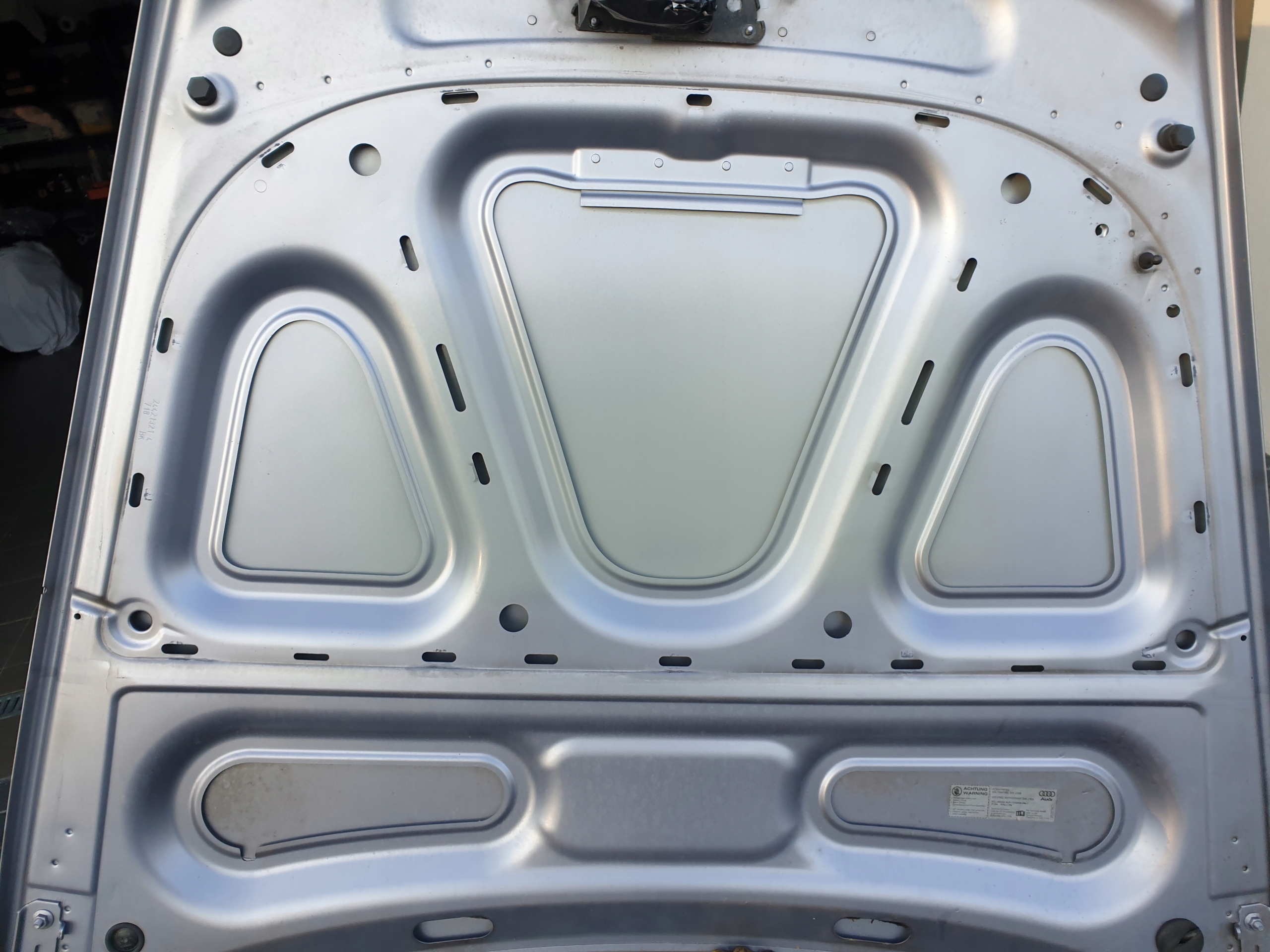 bonnet front AUDI A6 C6 2004- LY7H