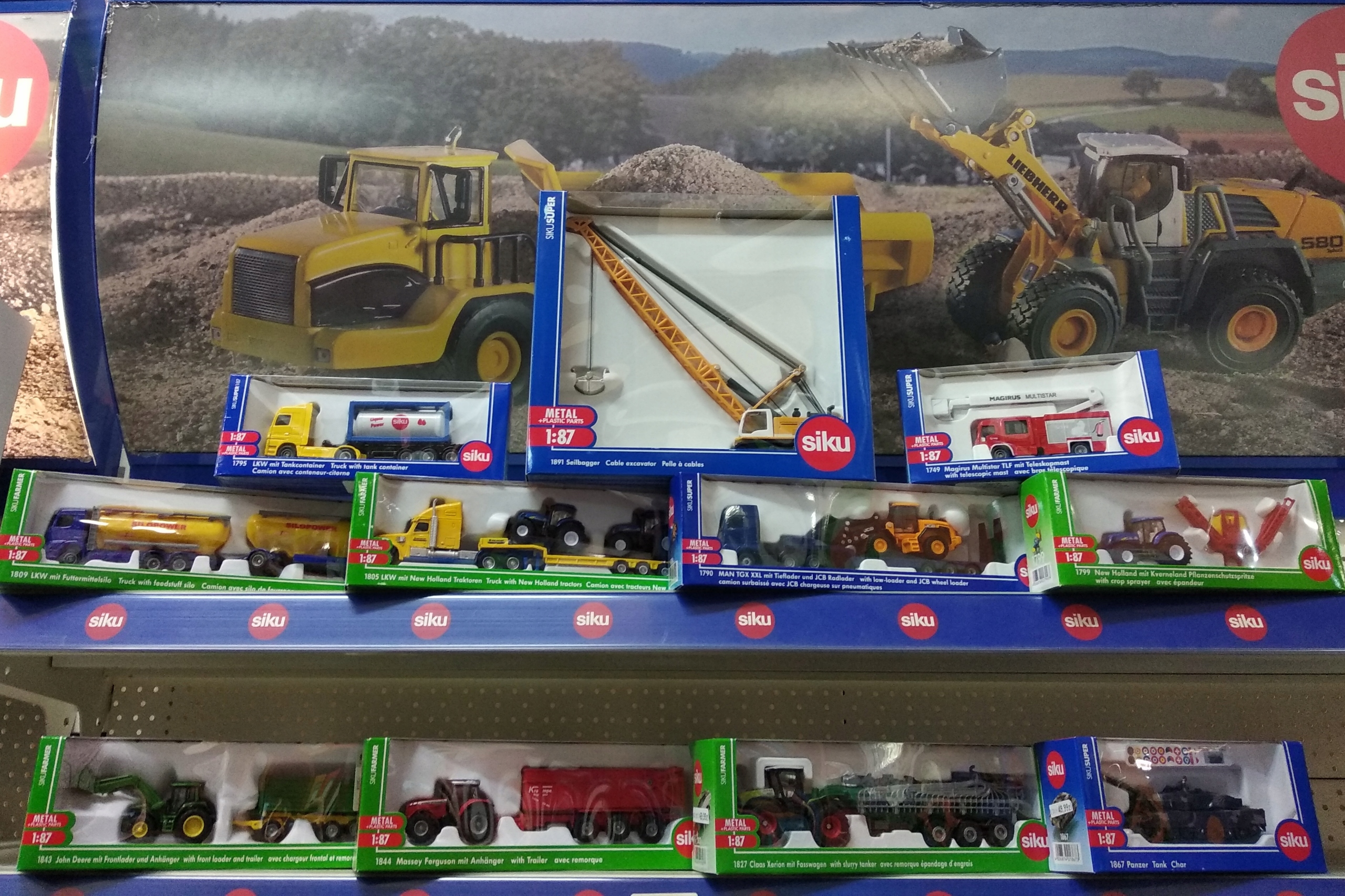 SIKU 1549 Land Rover Defender 90 P400 AWD Kod producenta 1549