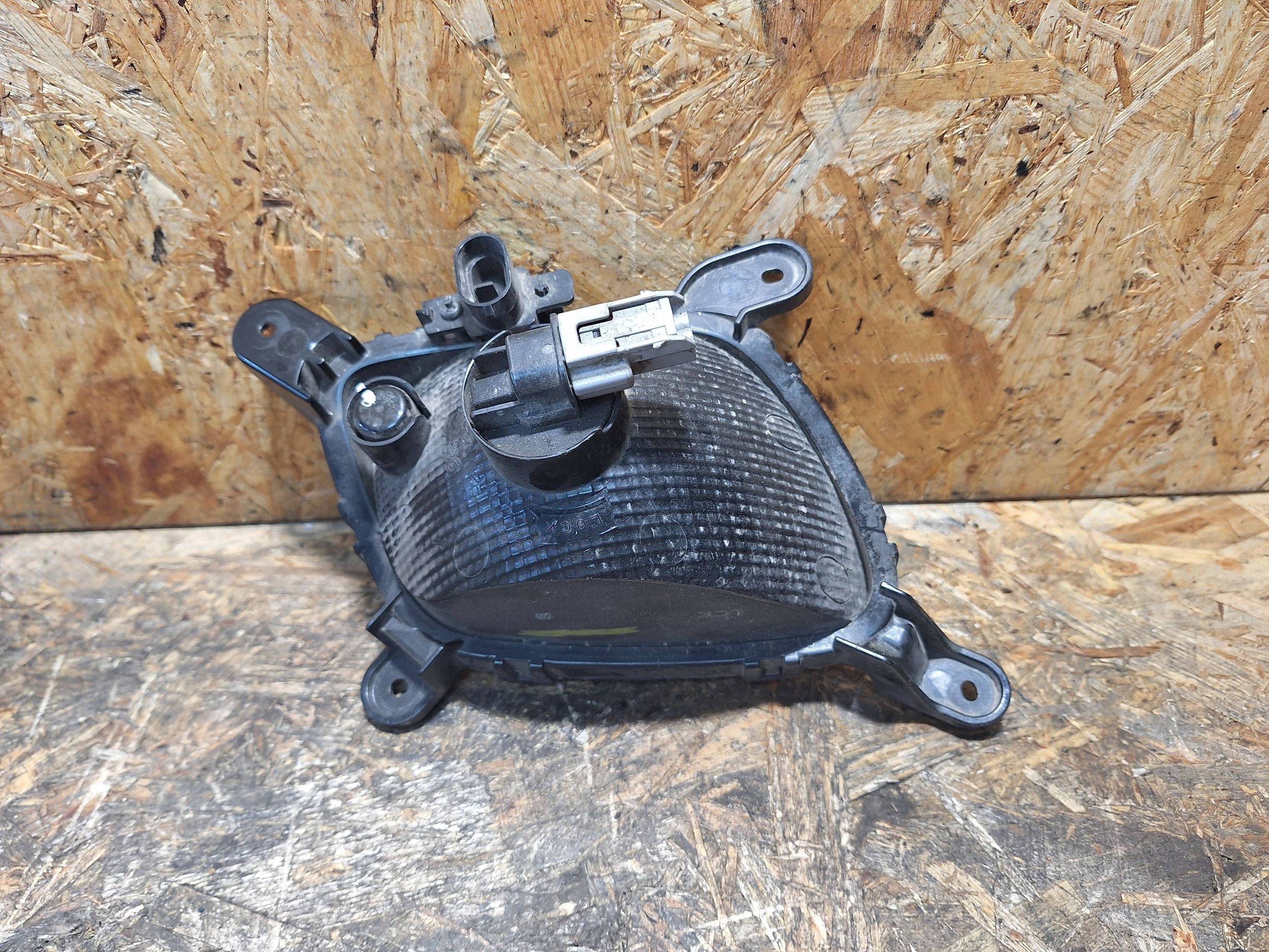 fog light right front KIA PICANTO II 11-15 92208-1Y5