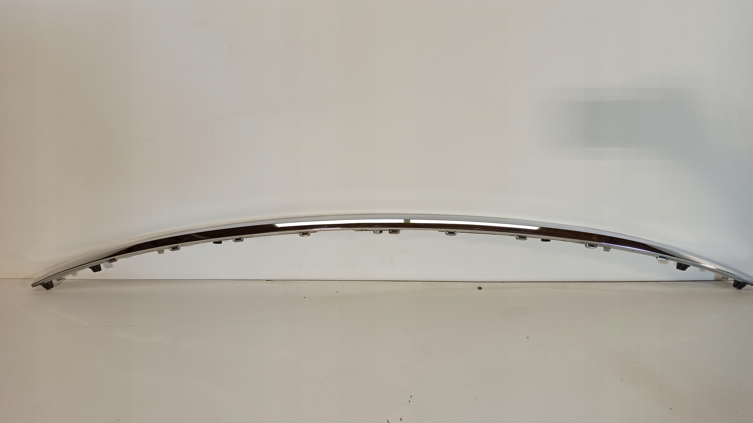 BMW 5 F07 хромована накладка щитка зд 7211167