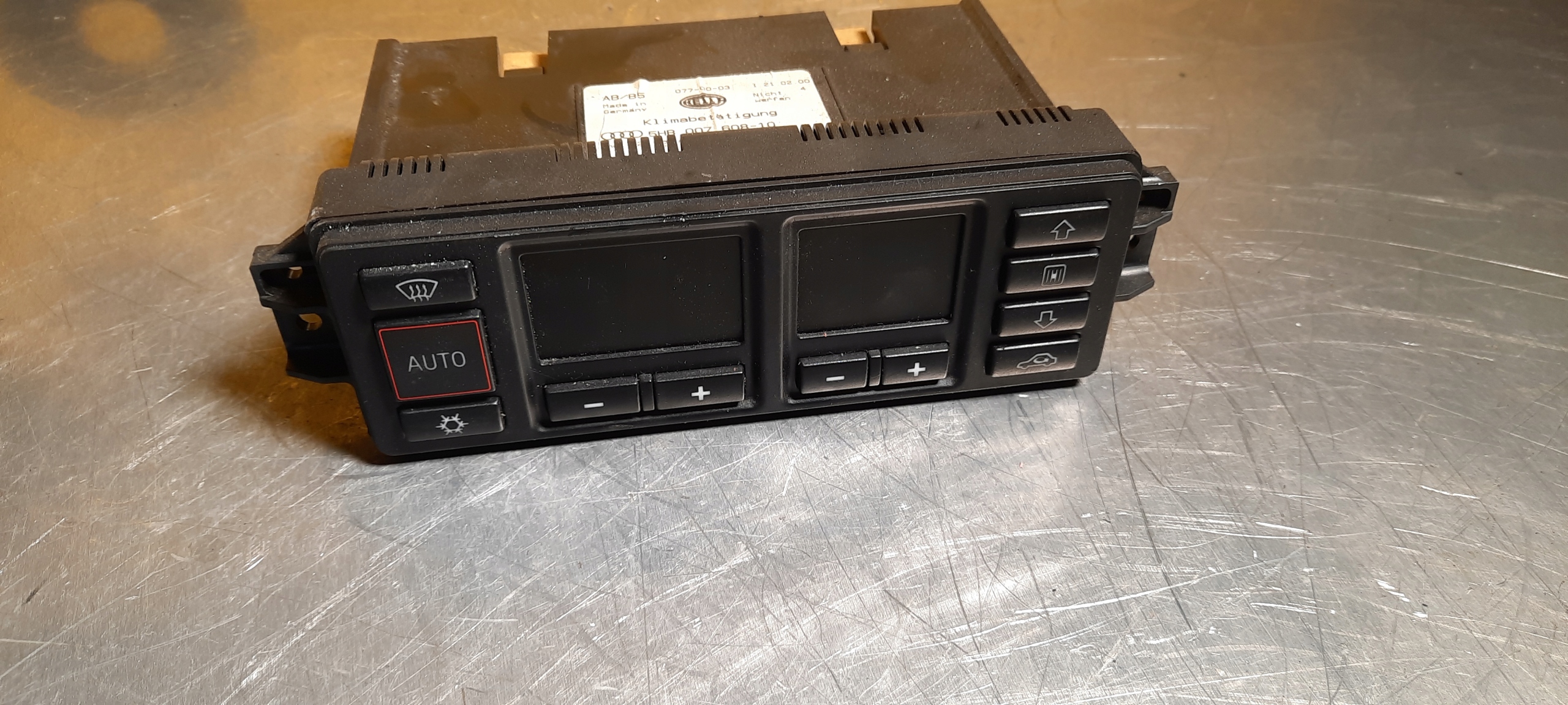 PANEL BOCCHETTE AUDI A3 8L 8L0 820 043 M