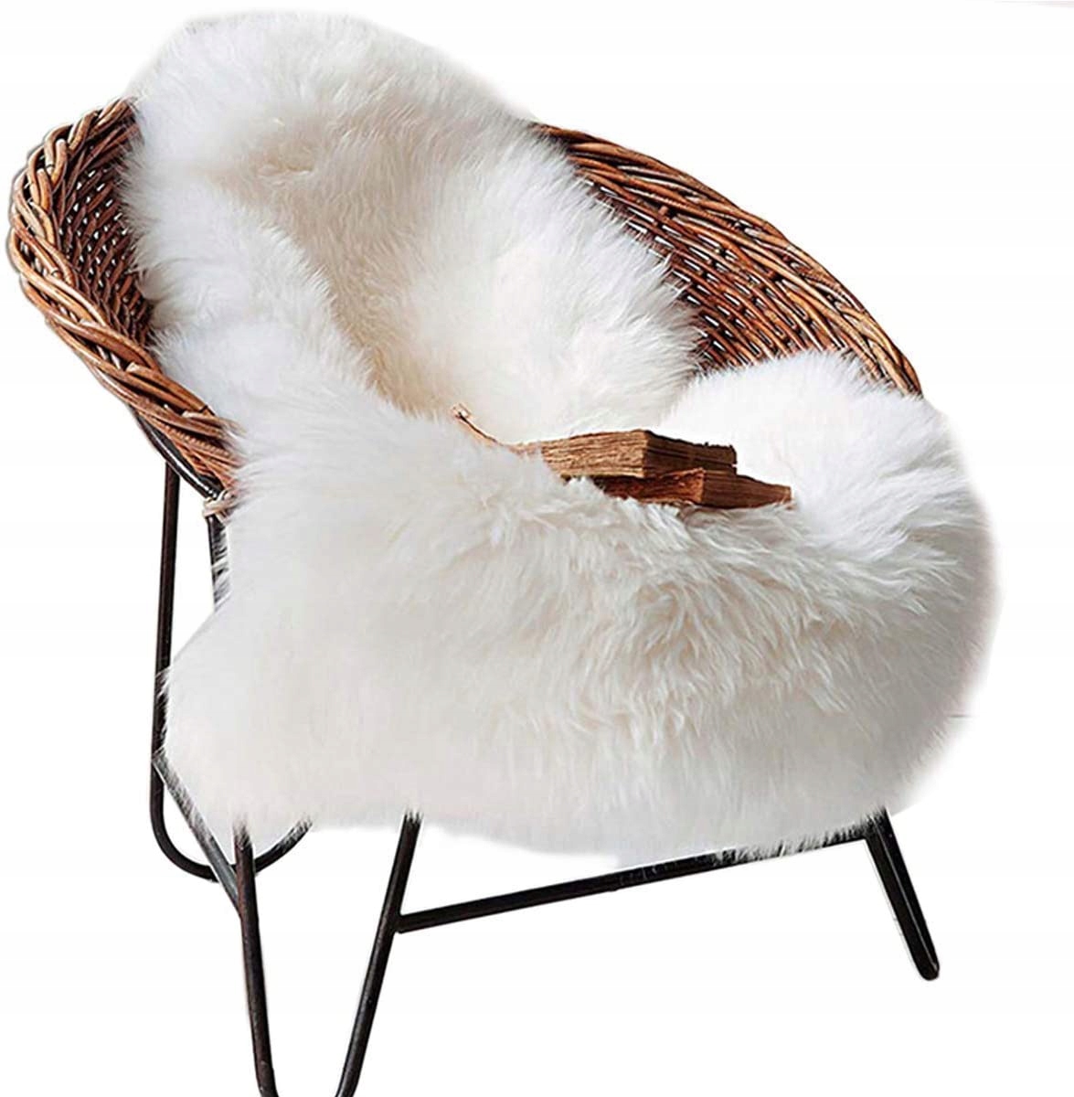 

Skóra Owcza Sztuczne Futerko 140-145CM Gigant XXL