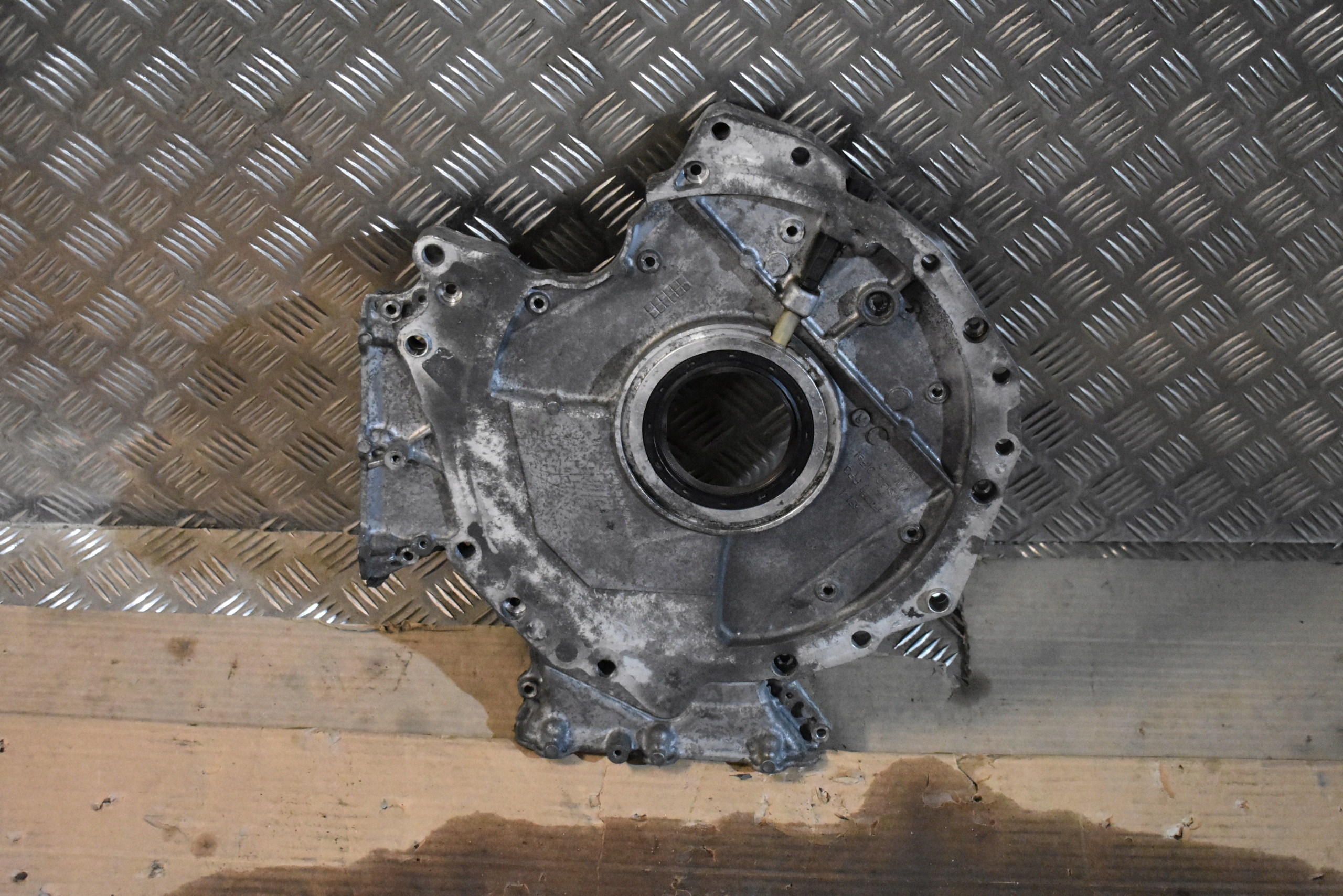 COUVERCLE CARTER DISTRIBUTION PORSCHE AUDI 4.0 TFSI 1