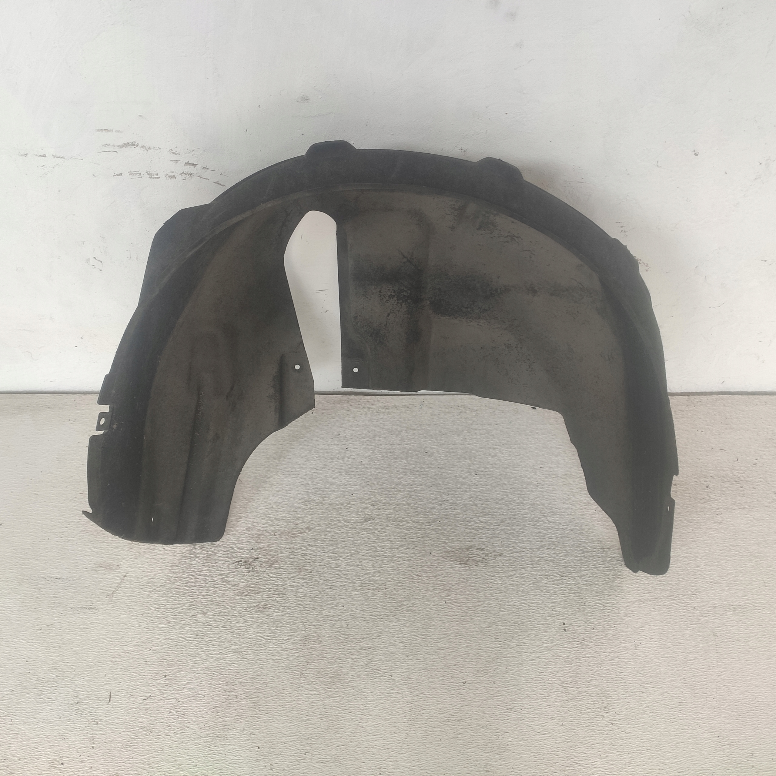 SUZUKI SX4 S-CROSS 2016 mudguard rear. right 72811-61M00