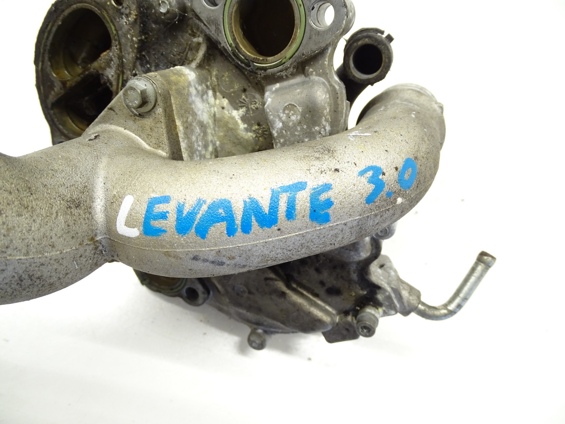 water pump MASERATI LEVANTE 3.0 051778320