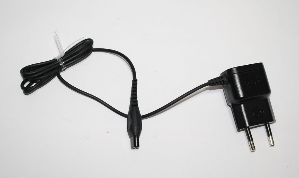 Philips ZASILACZ ŁADOWARKA One Blade QP2530 8V Marka Philips