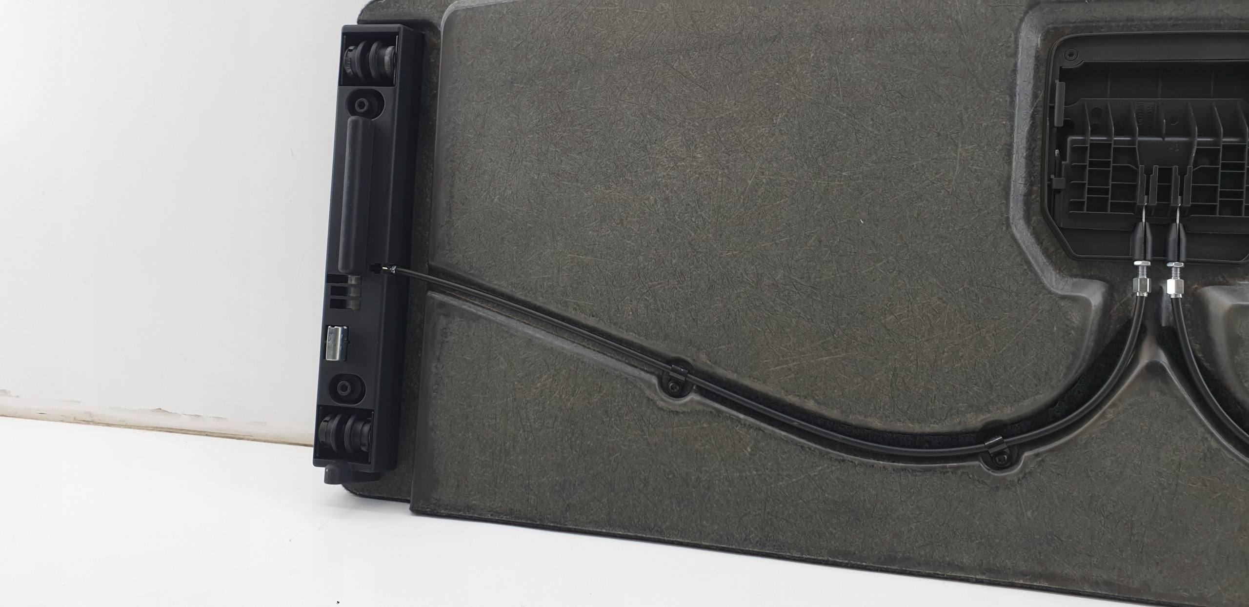 plato floor boot rear part opening VW PASSAT B7 3AF 2010-2014 3AF861486