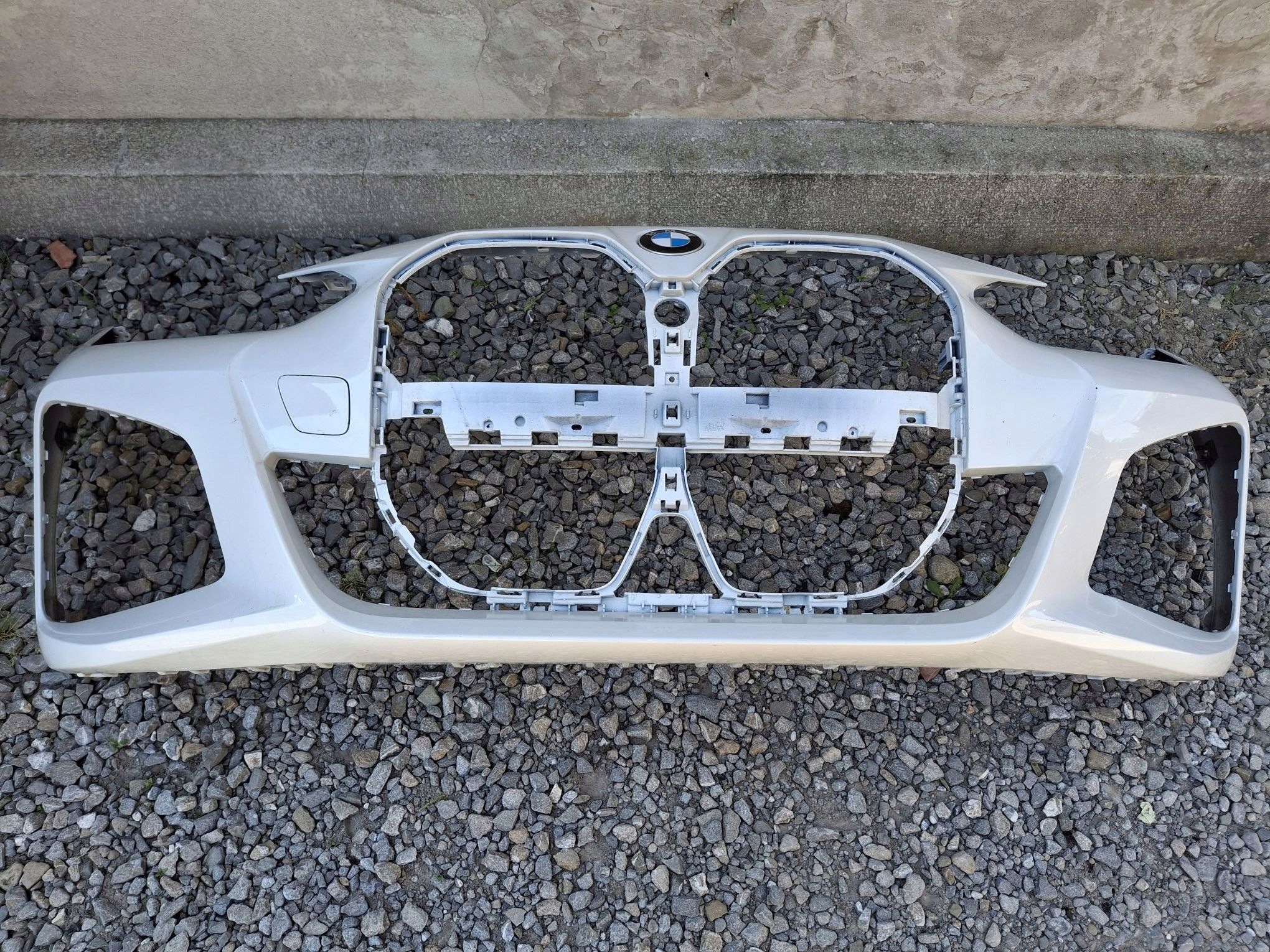 front bumper BMW I4 E DRIVE G26 m-packet 2021R>