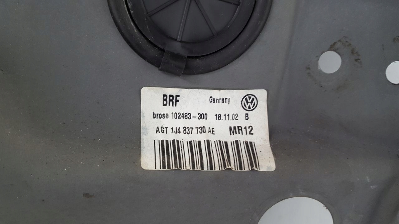 window regulator right front 1J4837730AE VW Golf IV