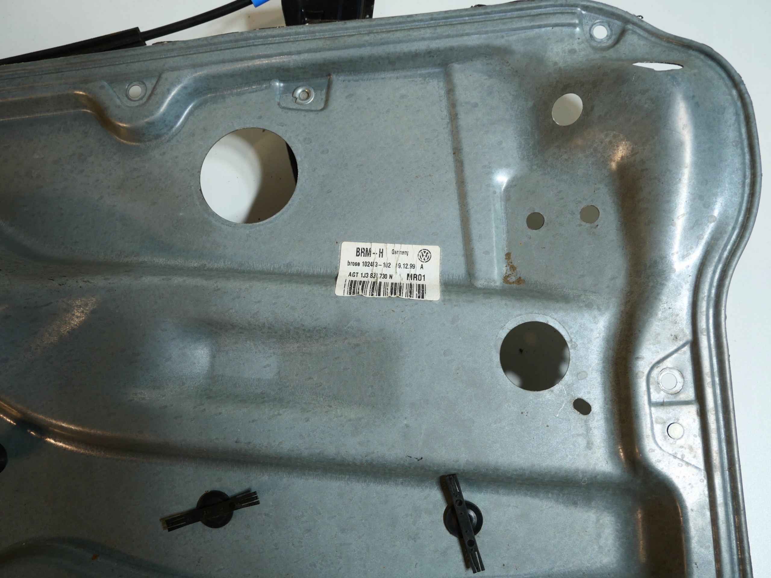 window regulator VW GOLF IV 1J3837730N