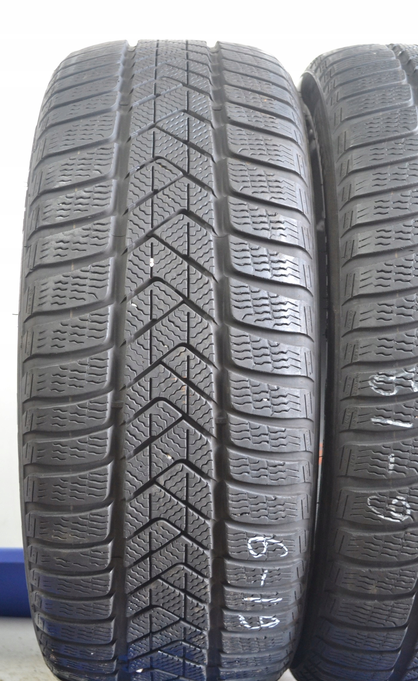 225/45R18 95V PIRELLI SOTTOZERO 3 RFT x2szt 8118z Sezon zimowe
