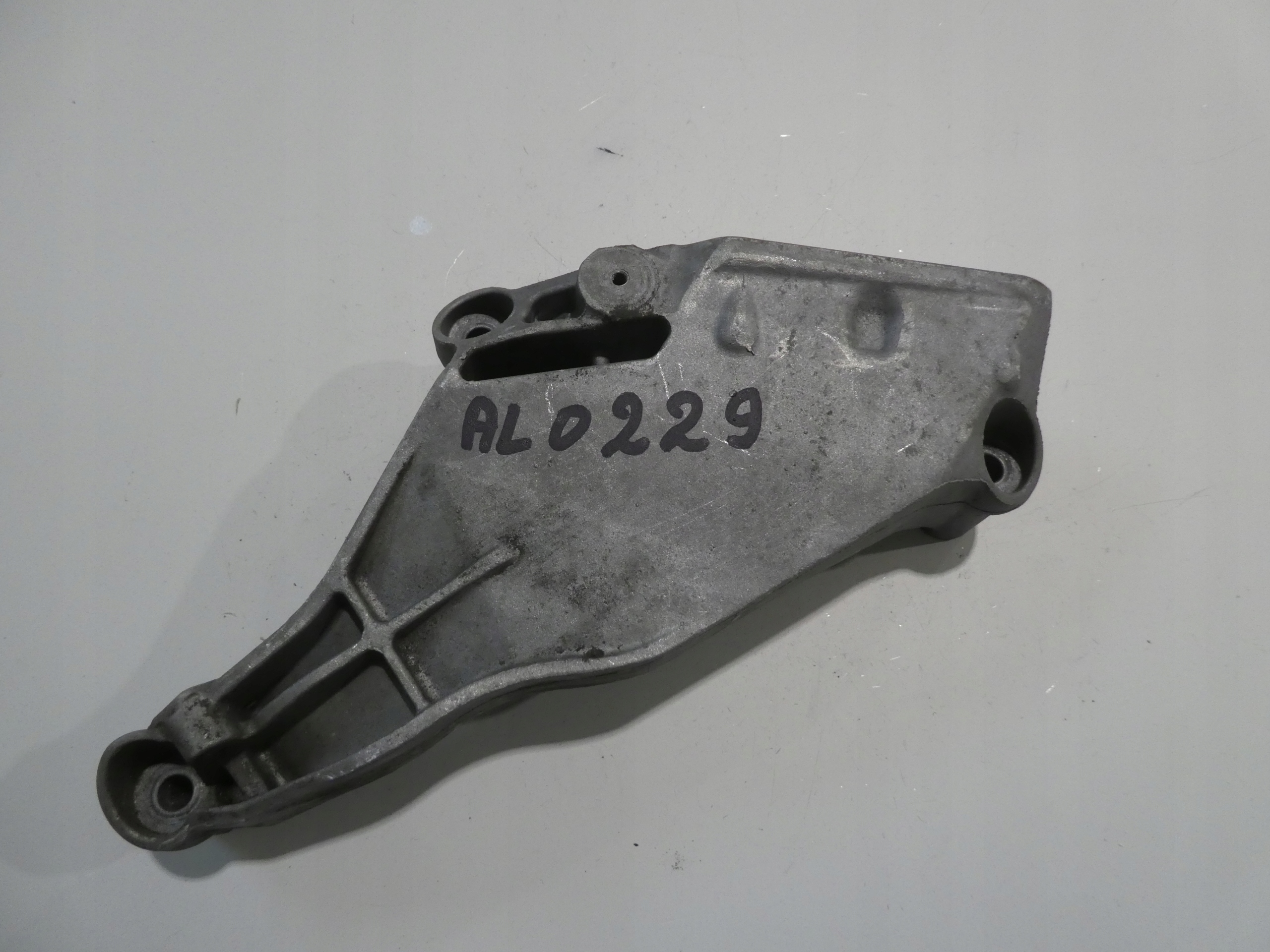 VW T6 T5 LIFT holder engine mount 06J199207R