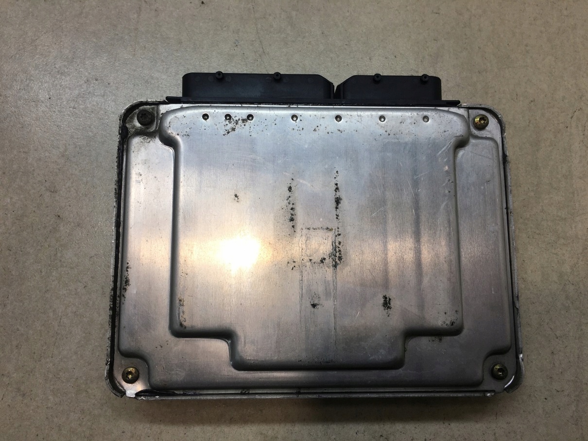 control unit of the engine GOLF IV 1.9 TDI 0281010301