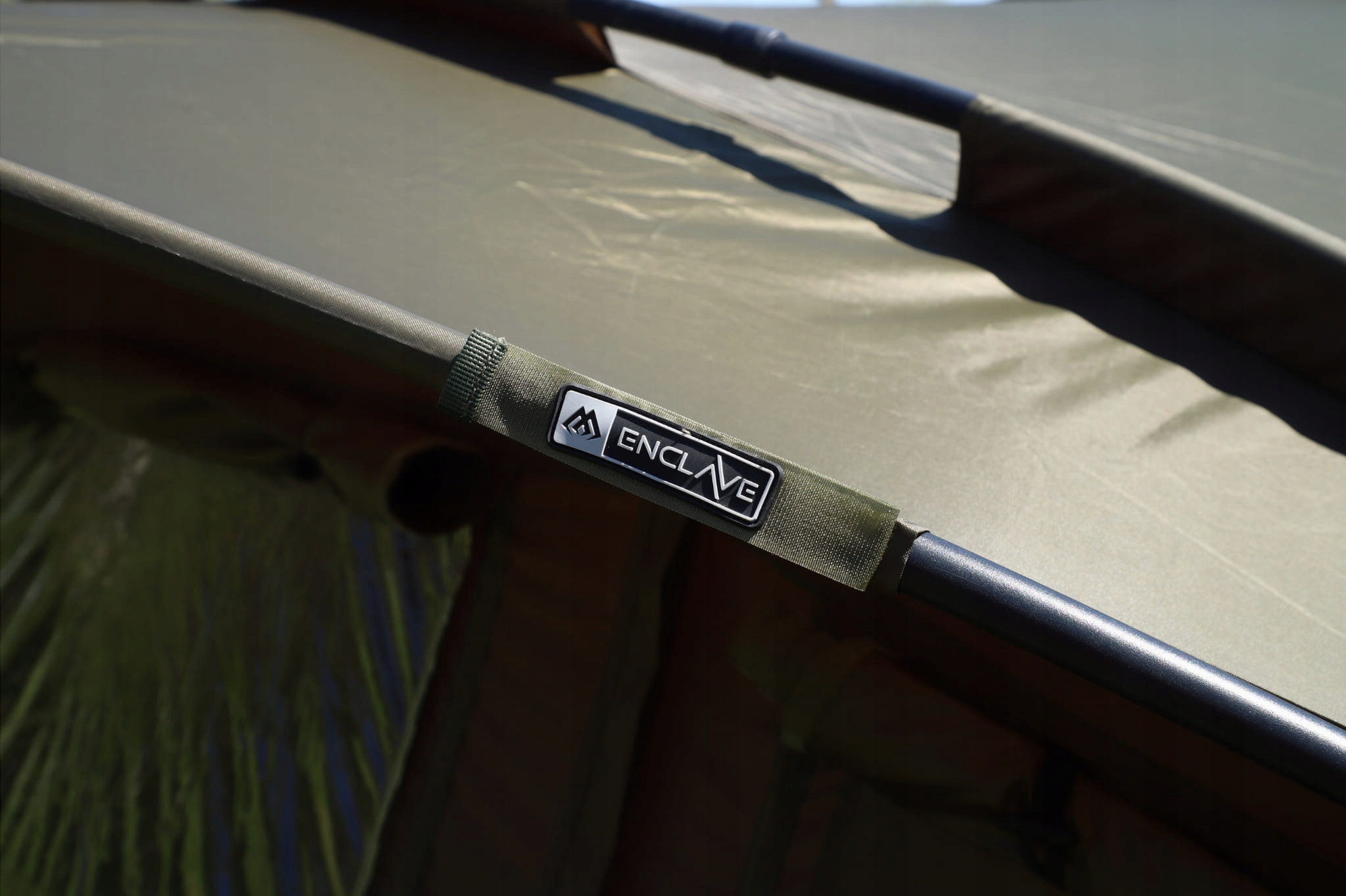 MIKADO NAMIOT KARPIOWY 2MAN ENCLAVE BIVVY XL 10000 Długość 330 cm