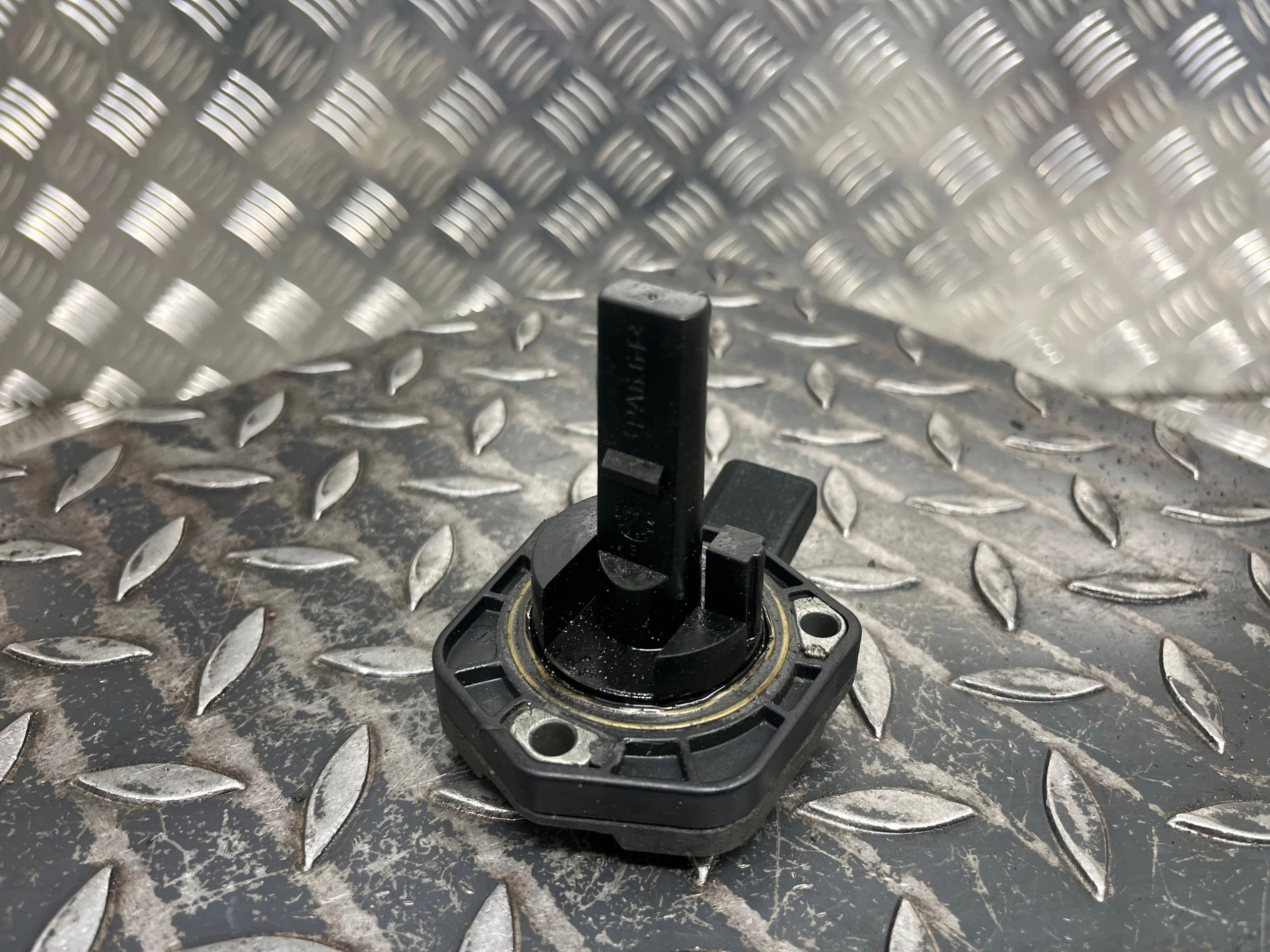sensore livello olio VOLKSWAGEN GOLF 4 1J0907660B