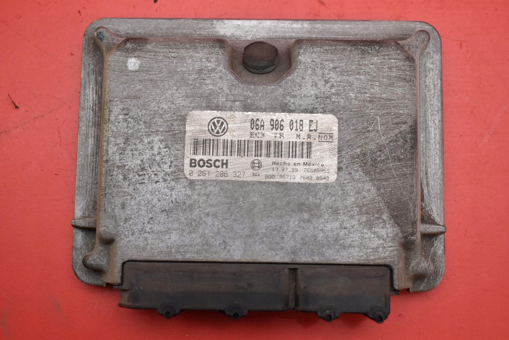 Bedienteil 06A906018EJ VW NEW BEETLE 2.0 8V 115 KM 98-05