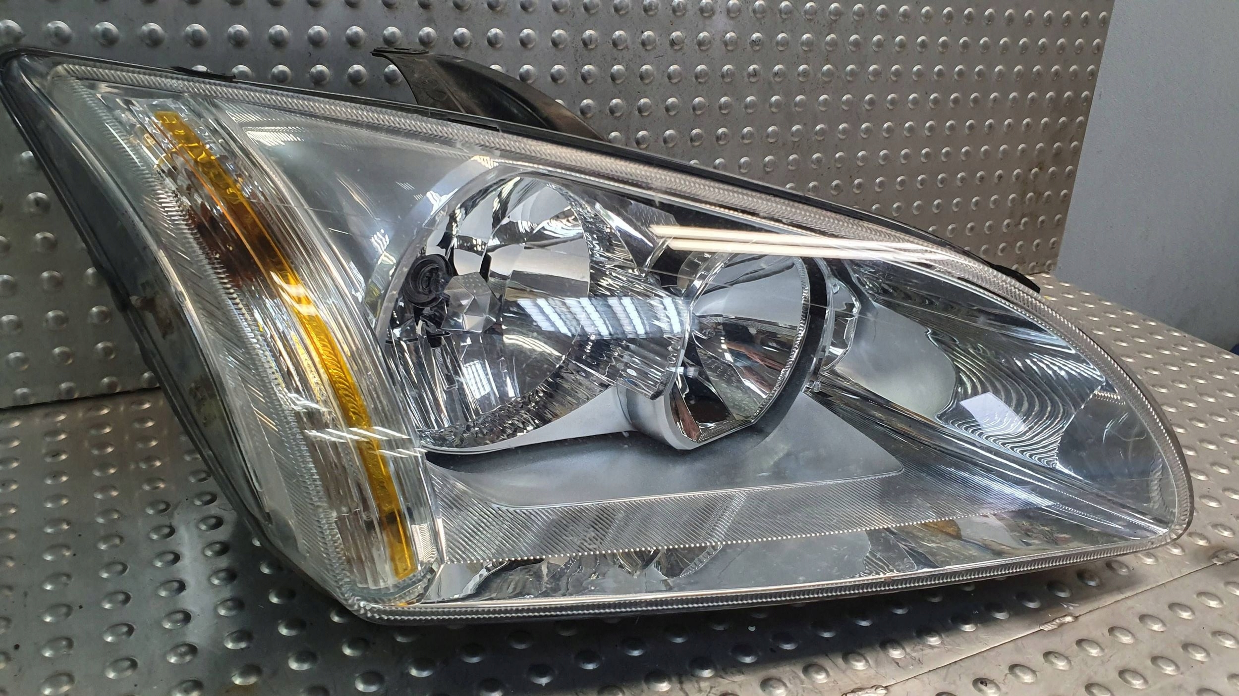 light front right FORD FOCUS MK2 4M51-13W029-AF 04
