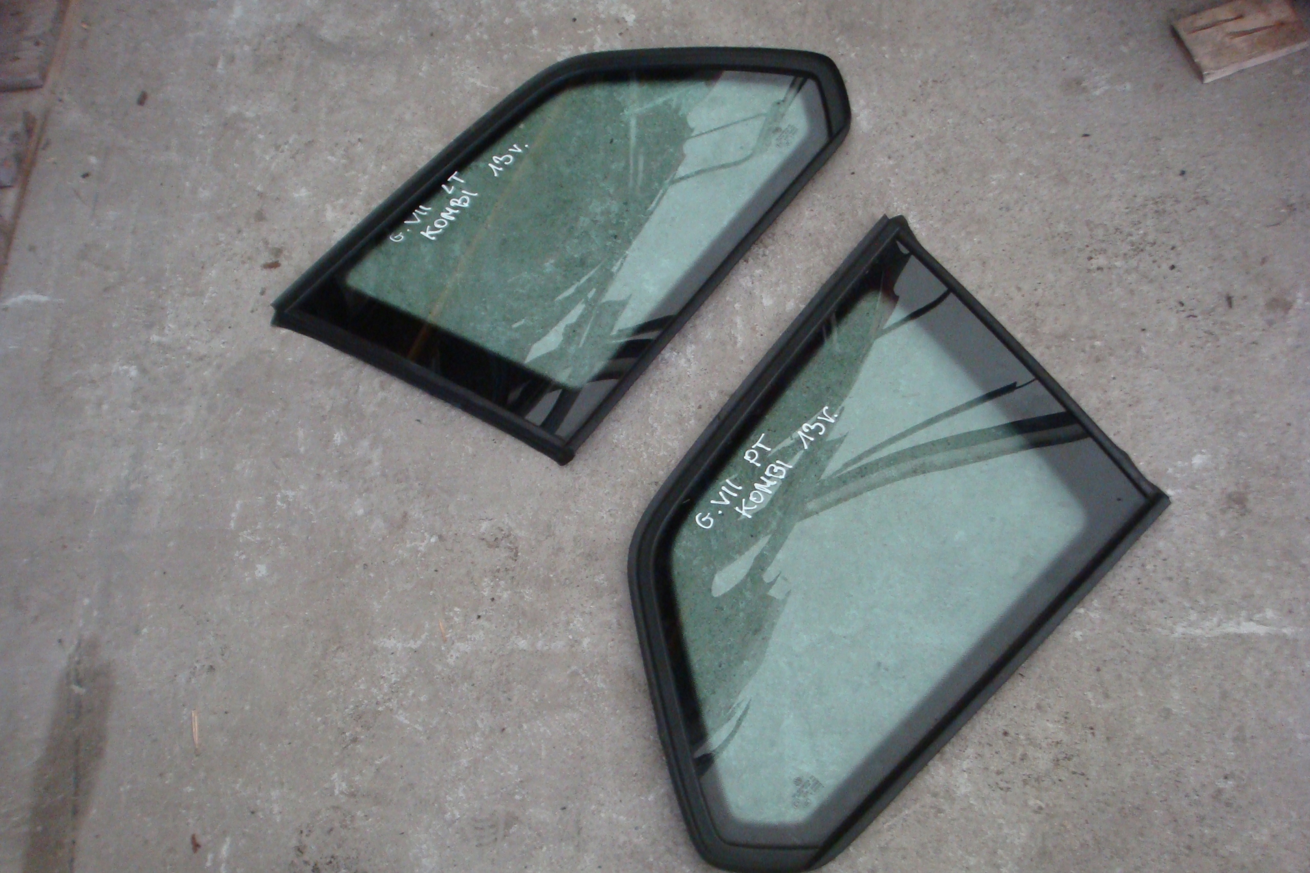 VW GOLF VII 5G УНІВЕРСАЛ КУЗОВНЕ СКЛО ЗАДНЄ ЛІВЕ