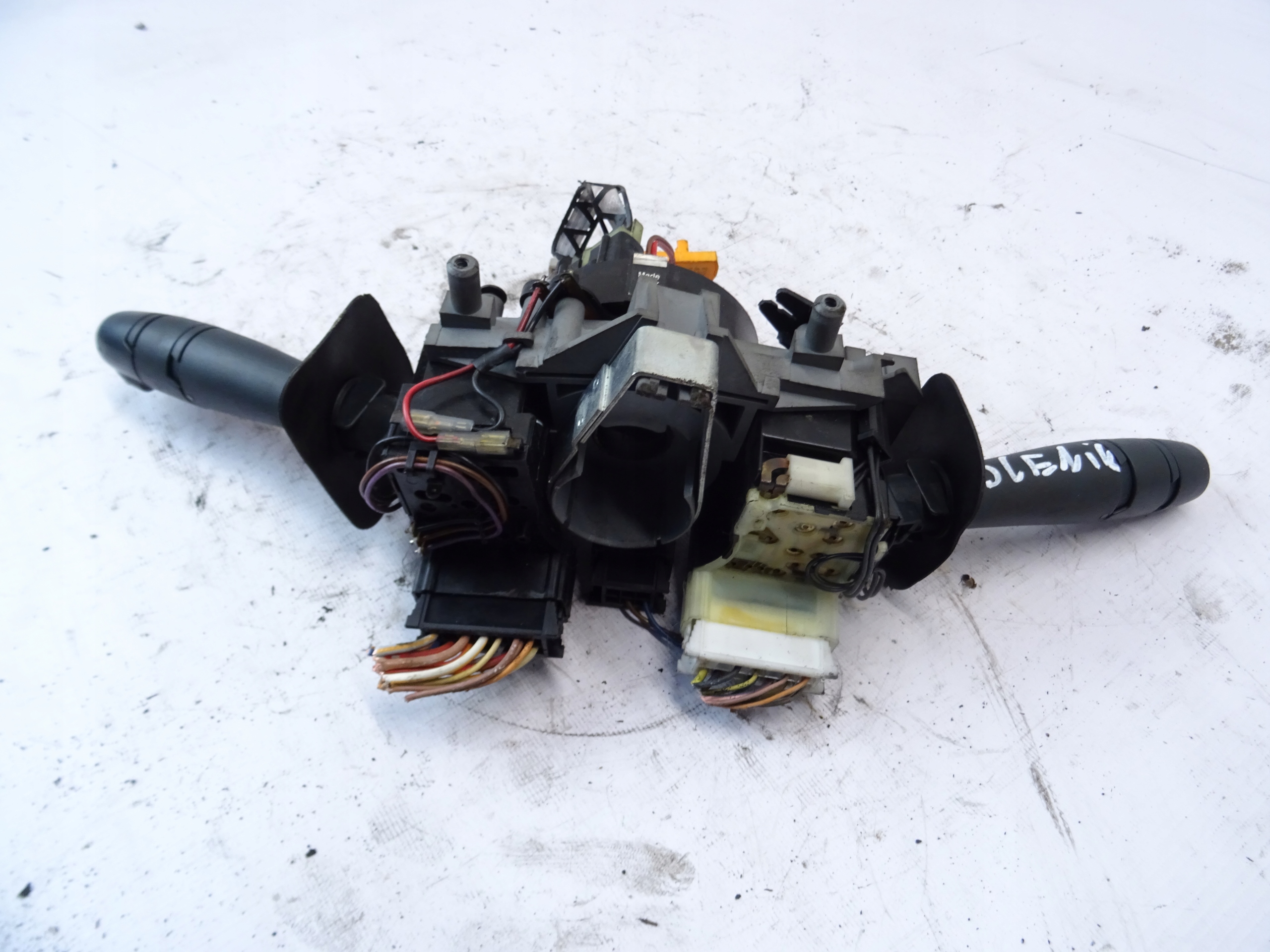 wiper control RENAULT 7700844672L RENAULT
