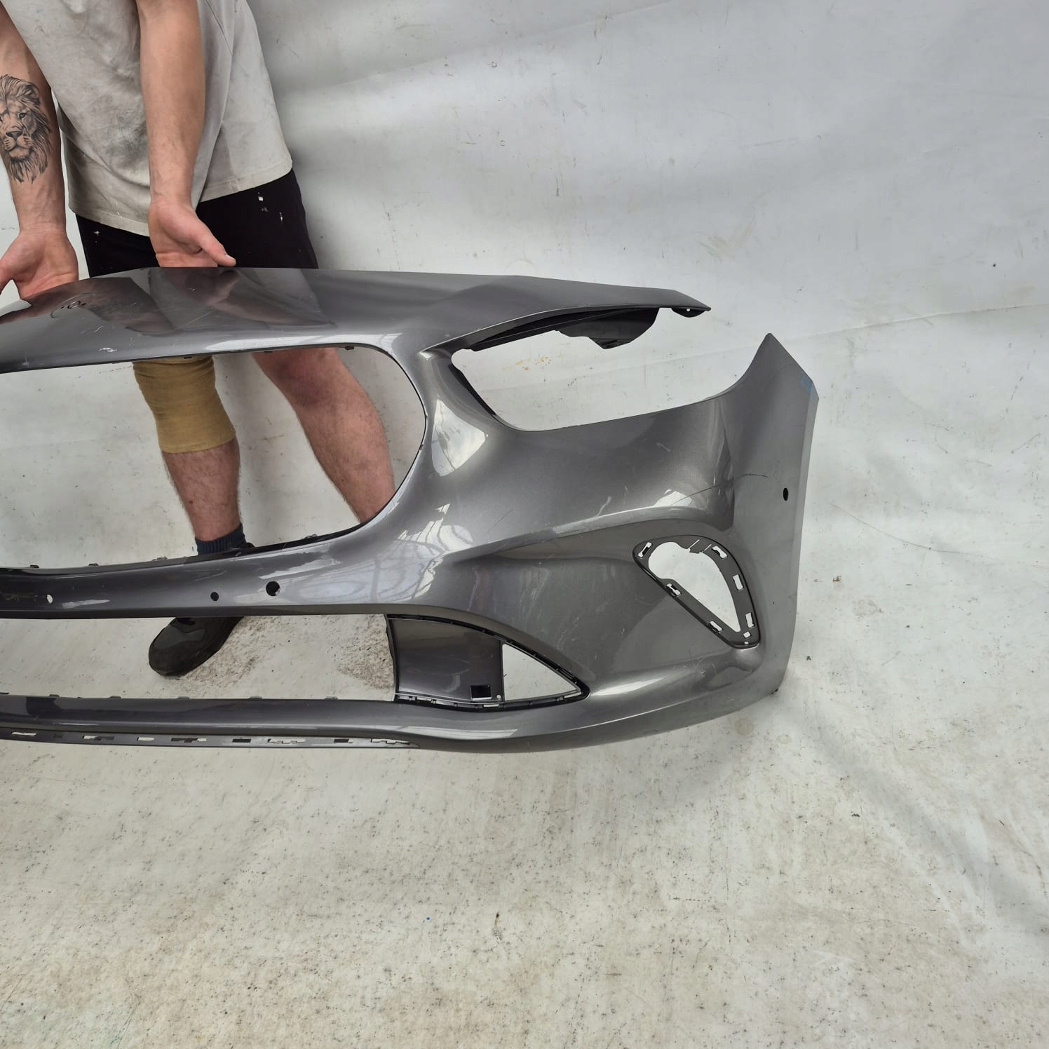 MERCEDES B-KLASA III 3 W247 18-> bumper front front PDC