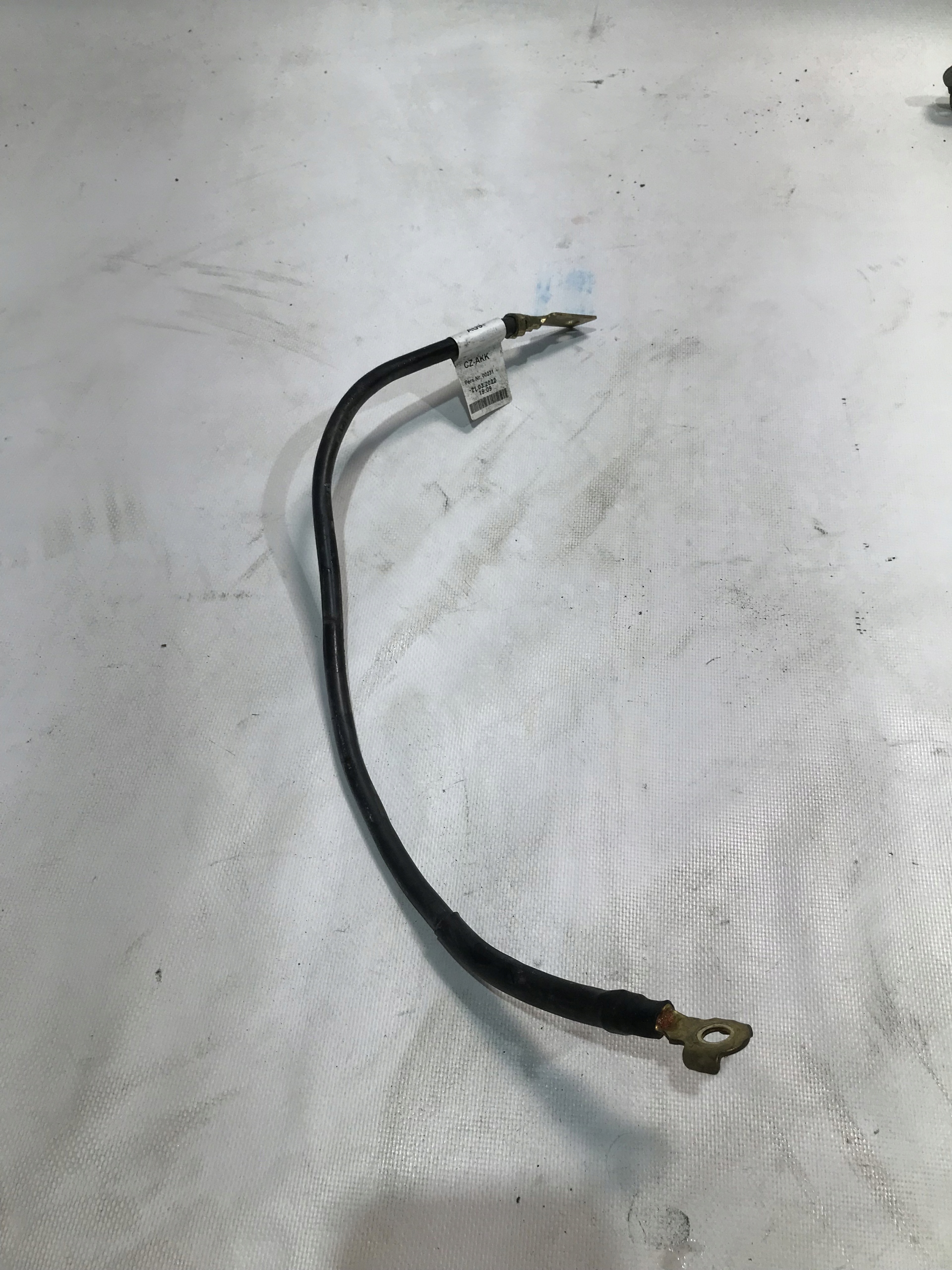 PRZEWÓD MASOWY VW T-CROSS 19- 2Q0971537AA