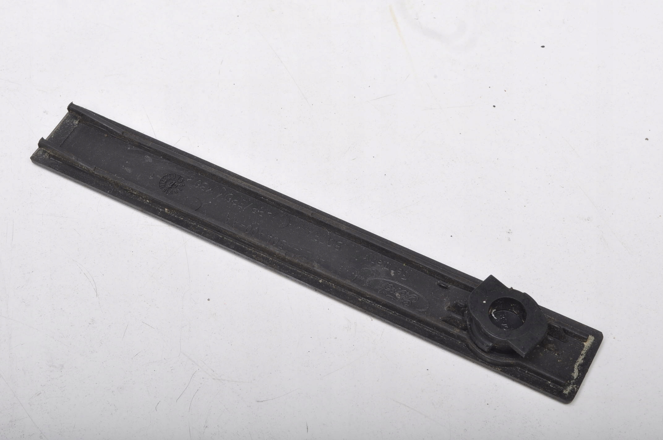 FORD FOCUS II MK2 C-MAX ZAŚLEPKA RELINGÓW LISTWY DACHU Typ samochodu Samochody osobowe