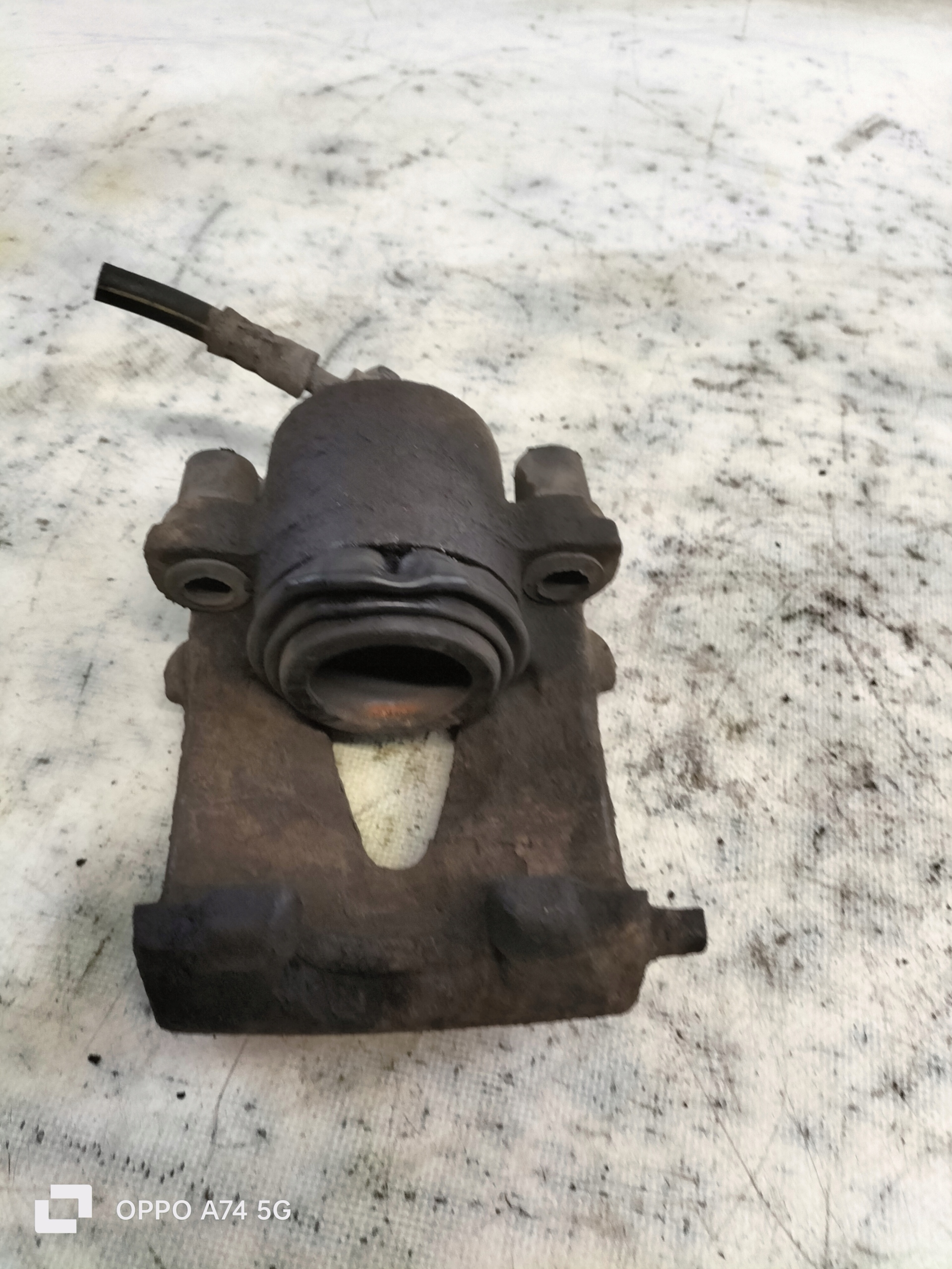 SEAT ALTEA 04-15 1,6 B caliper brake left front
