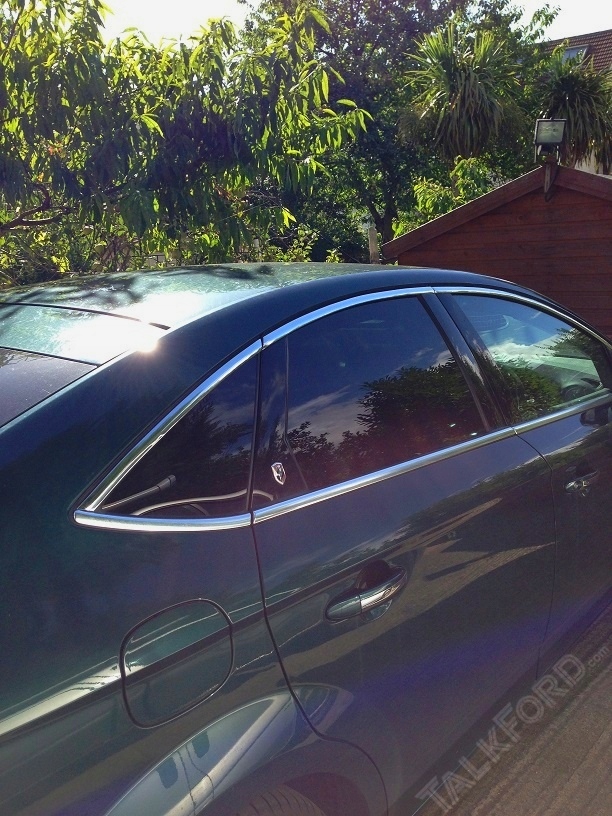 LISTWA CHROM FORD MONDEO MK4 SEDAN KOMBI HATCHBACK CHROMOWANA PRZYOKIENNA Producent New Vision