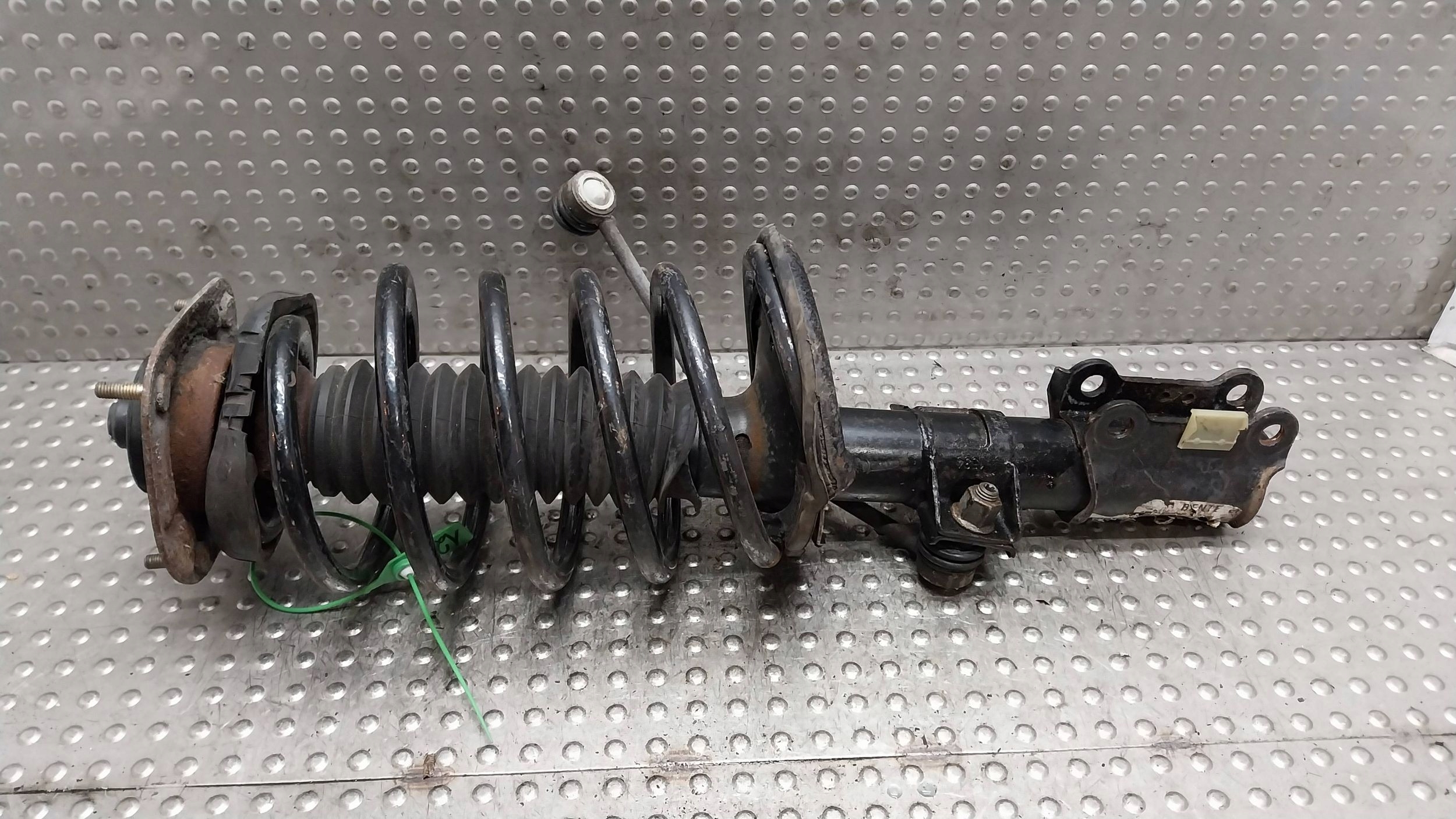 shock absorber left front 30683343A VOLVO V70