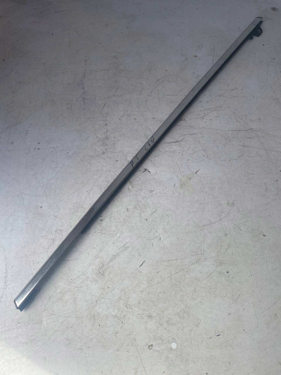 moulding dust door right rear part CITROEN C4 II B7 CHROM #9