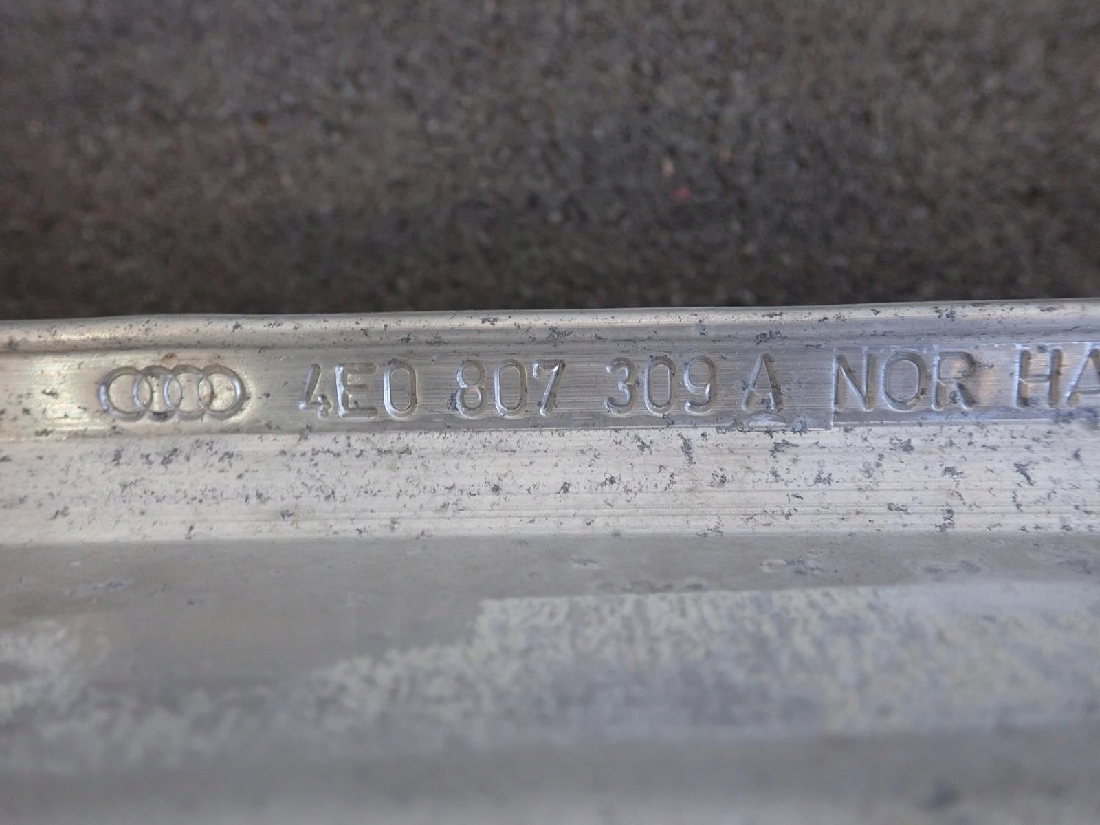 bumper support rear part AUDI A8 D3 8E0807309A