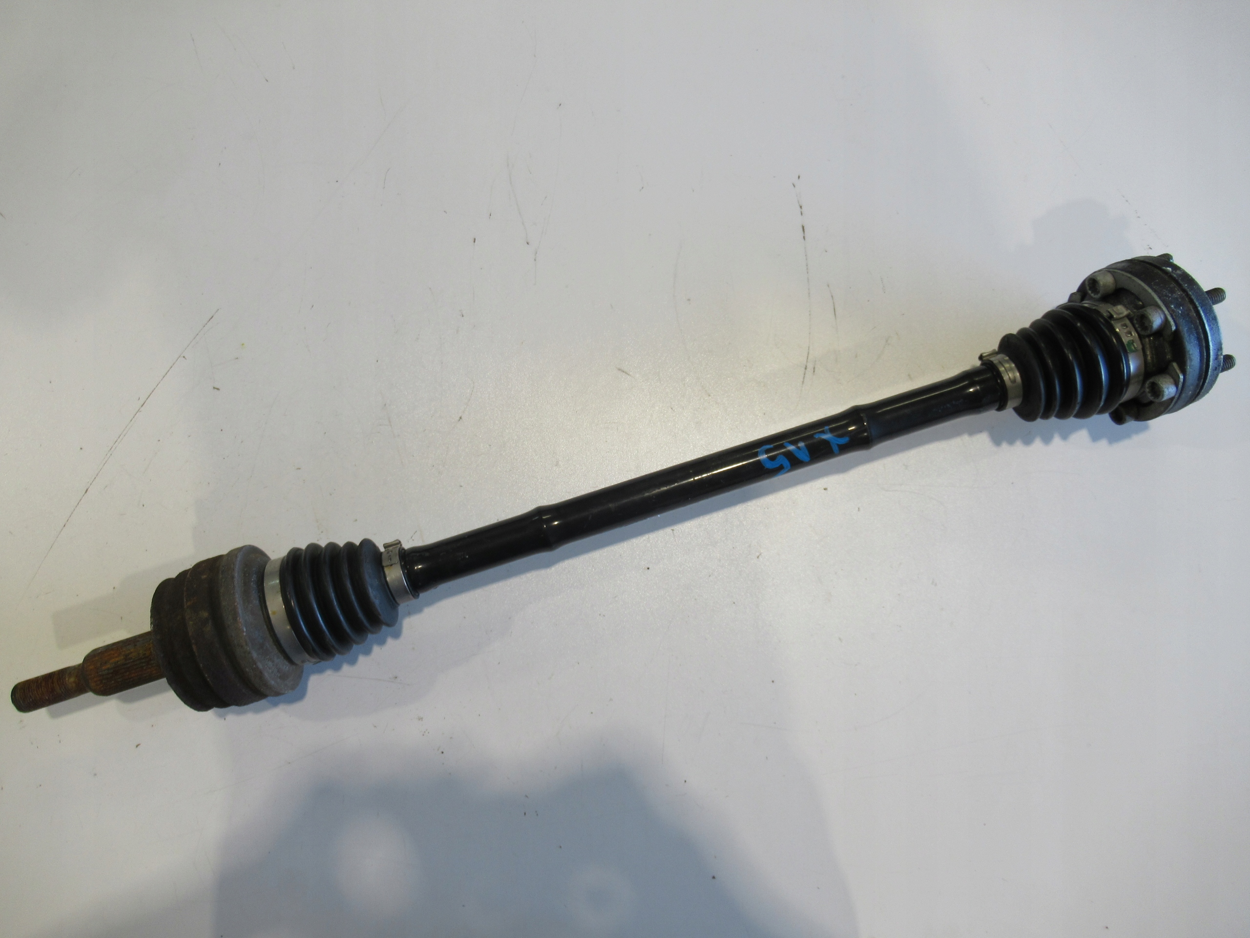 VW T6 2.0 TDI rear part rear right semi-axis 7E0501202