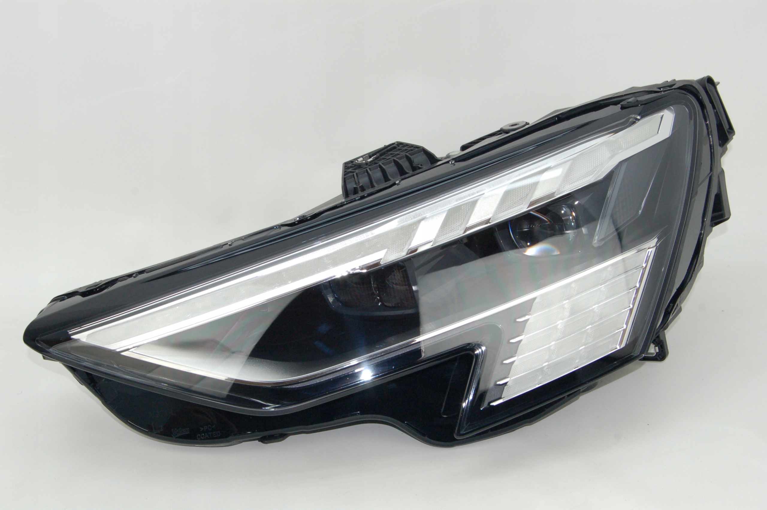 Reflektor lampa MATRIX Audi A3 8Y0941035