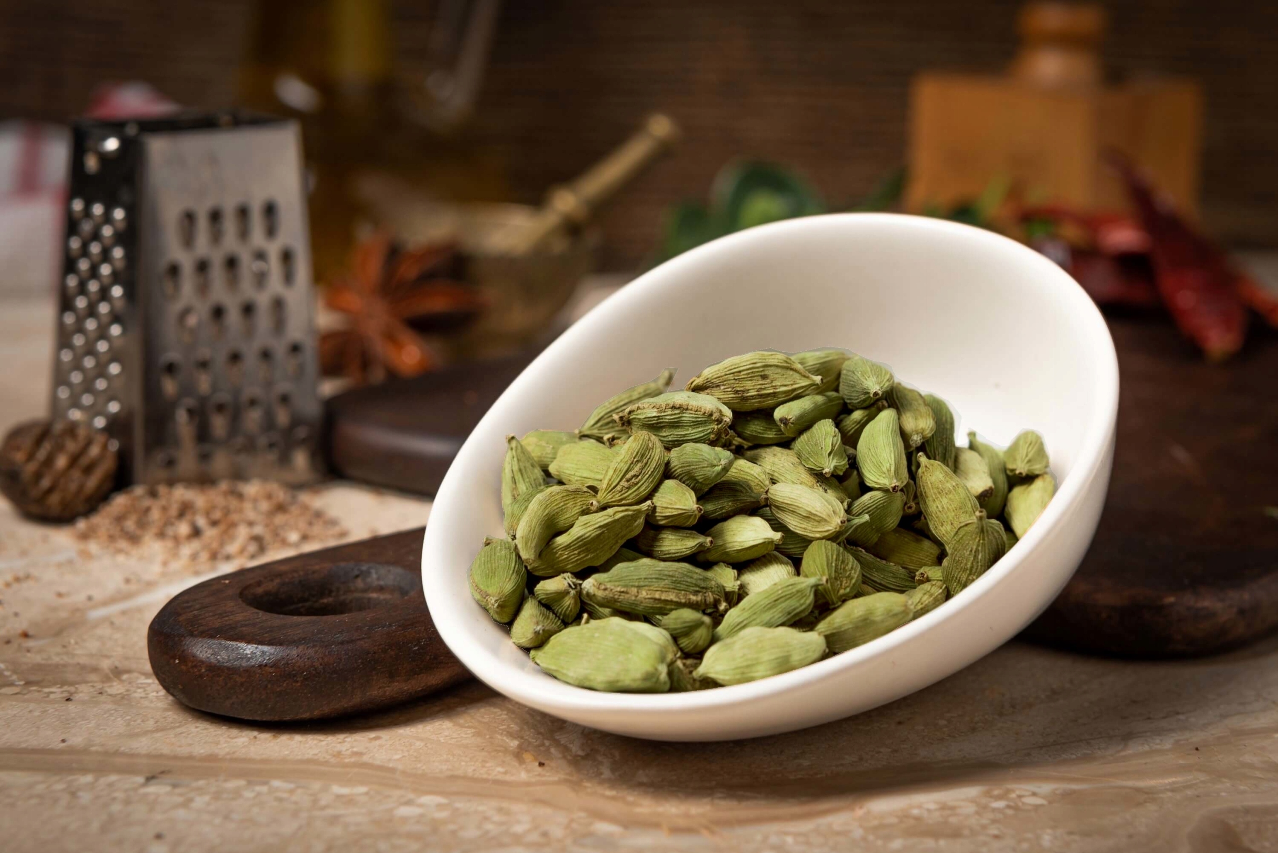 KARDAMON CAŁY ZIARNO - 100g NATURALNY WYSOKA JAKO Marka RolPol