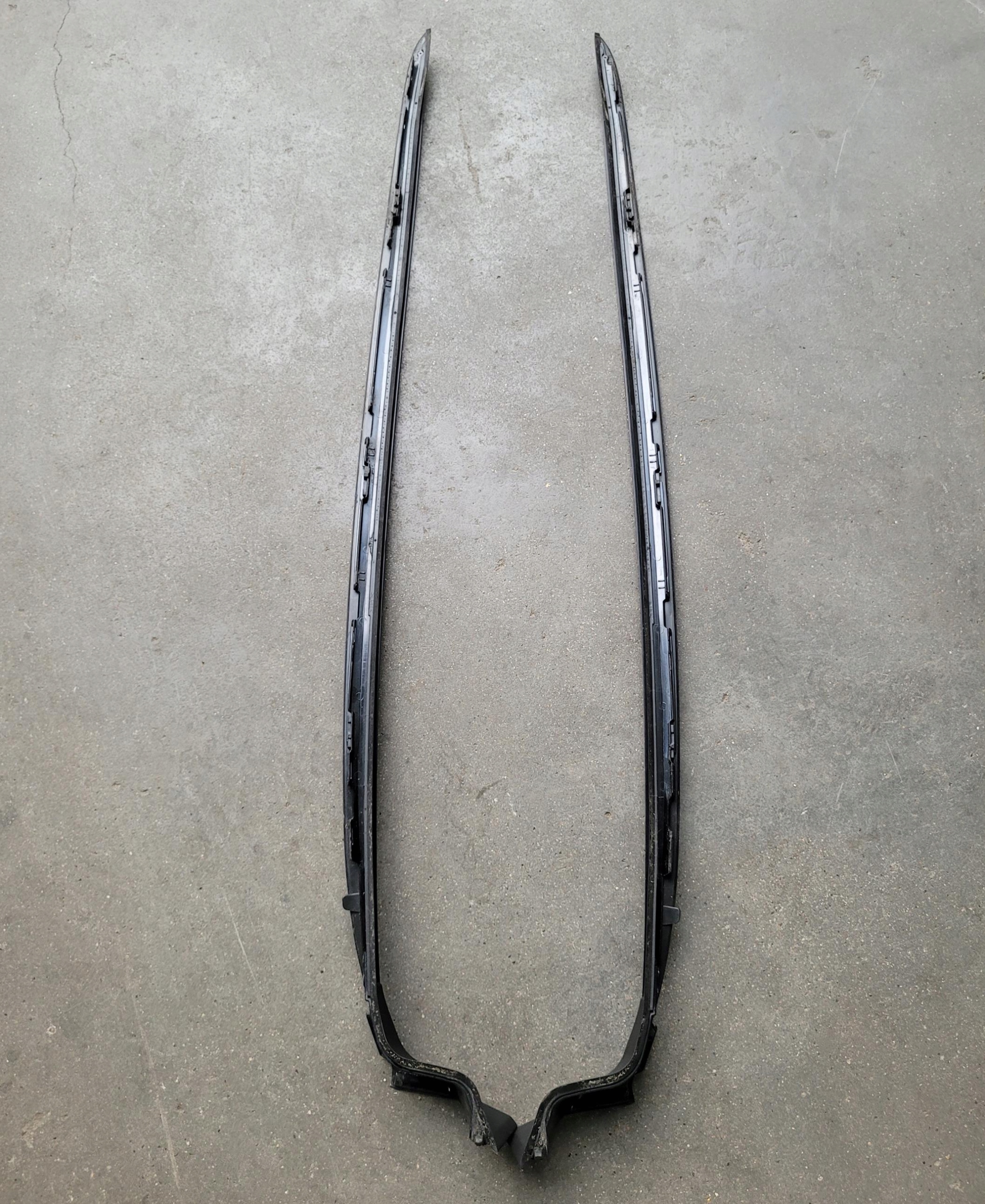 moulding windows CZOLOWEJ PRZEDNIEJ front front right LEXUS ES VII 7 300 H