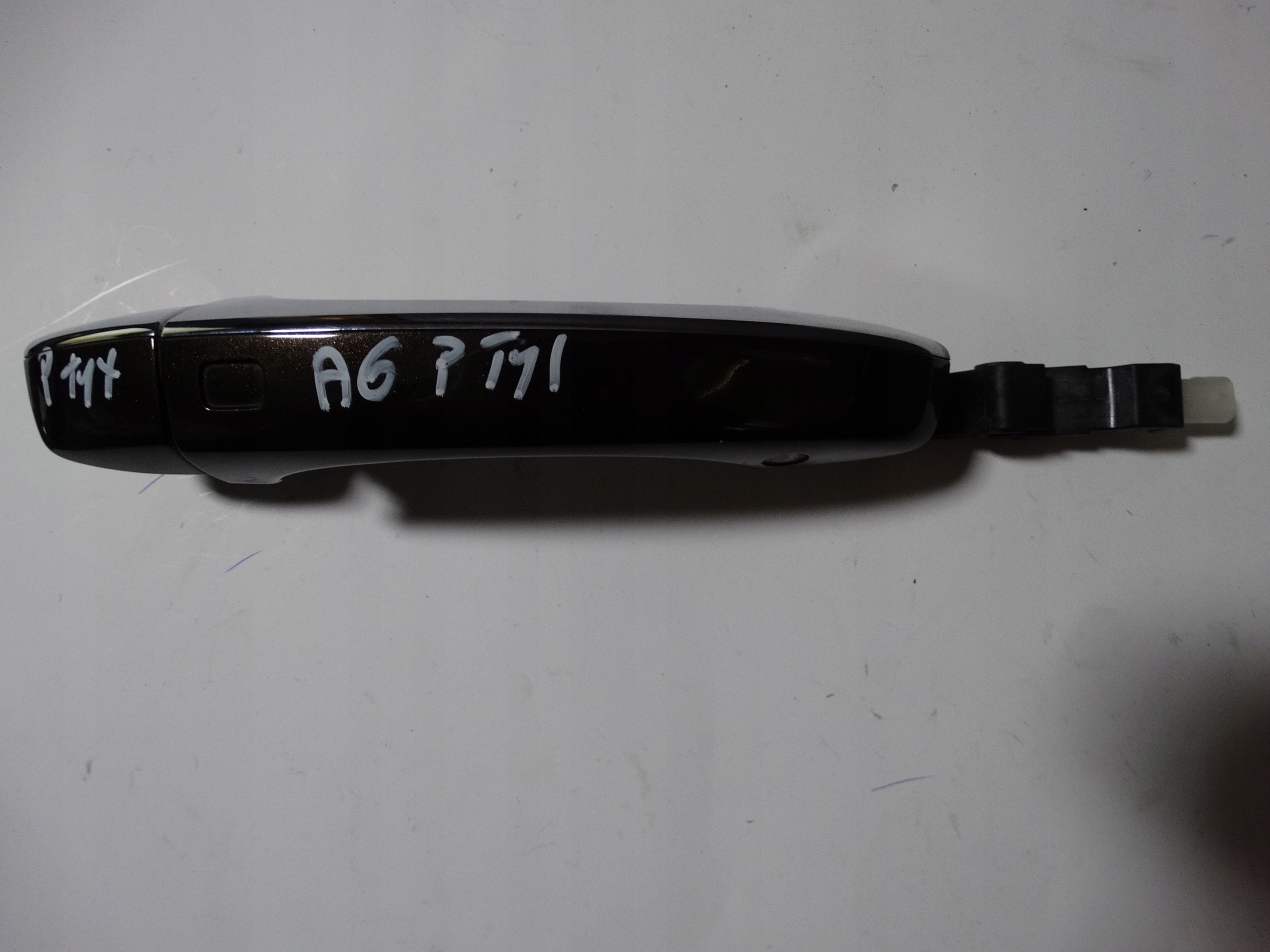 IDEALNA handle right KEYLESS AUDI A6 A7 A8 C7 1
